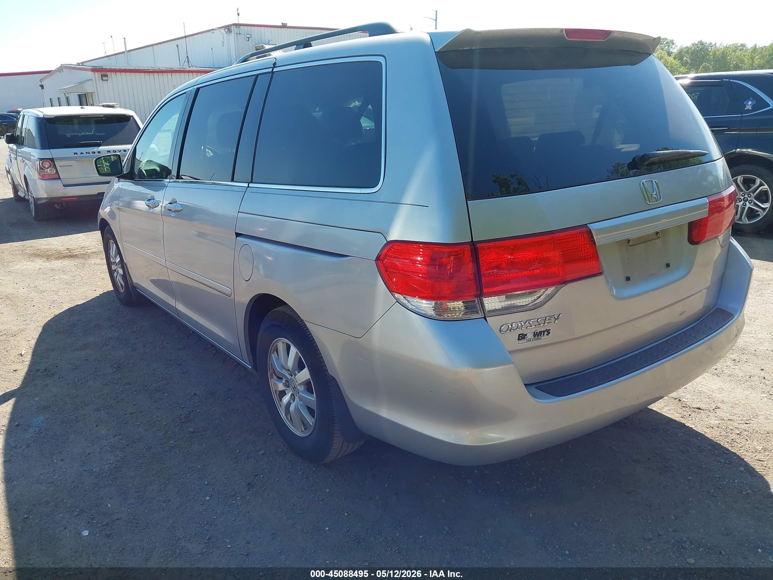 2010 Honda Odyssey Ex Silver vin: 5FNRL3H5XAB109911