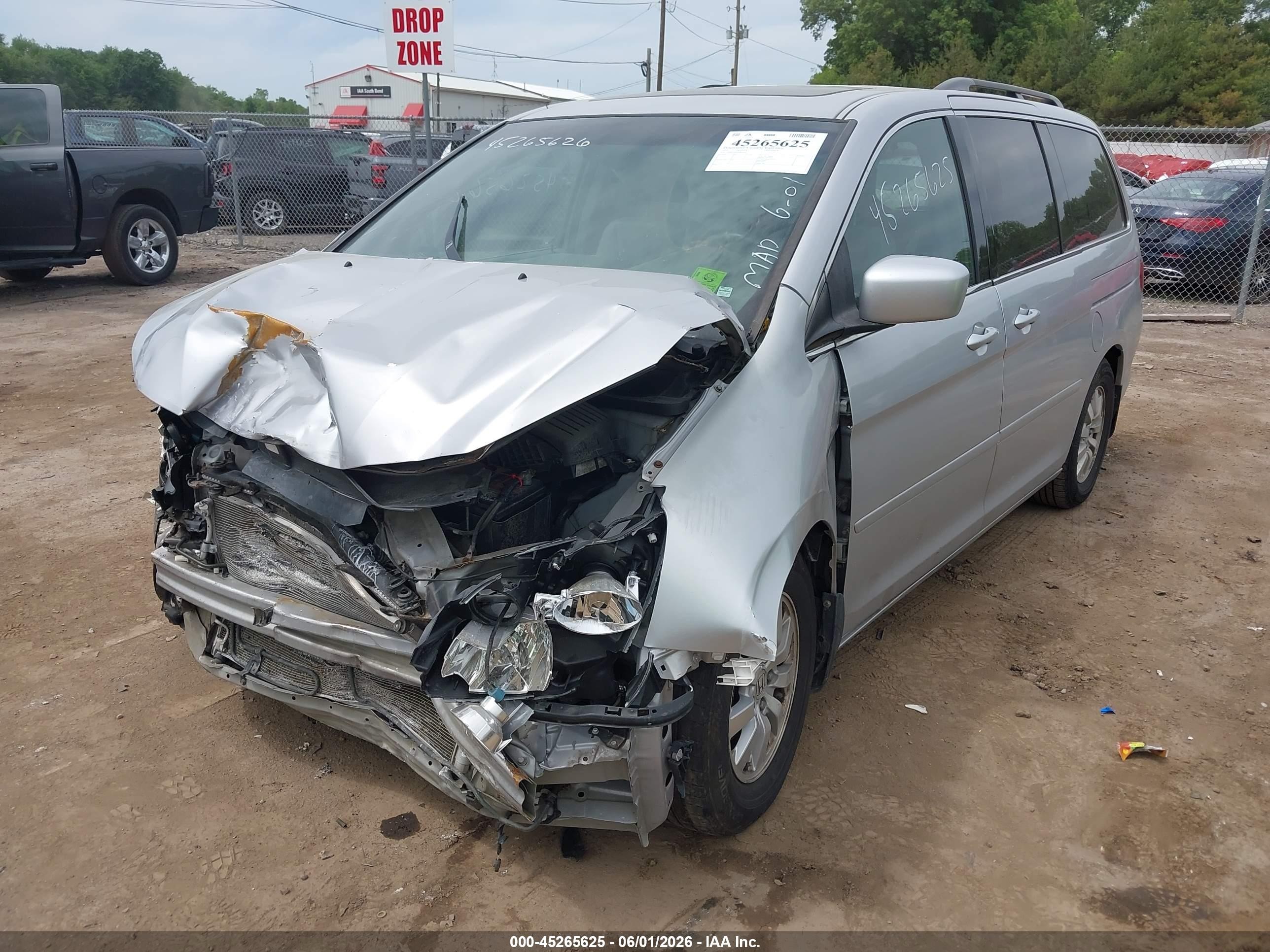 2010 Honda Odyssey Ex-l Silver vin: 5FNRL3H60AB007641
