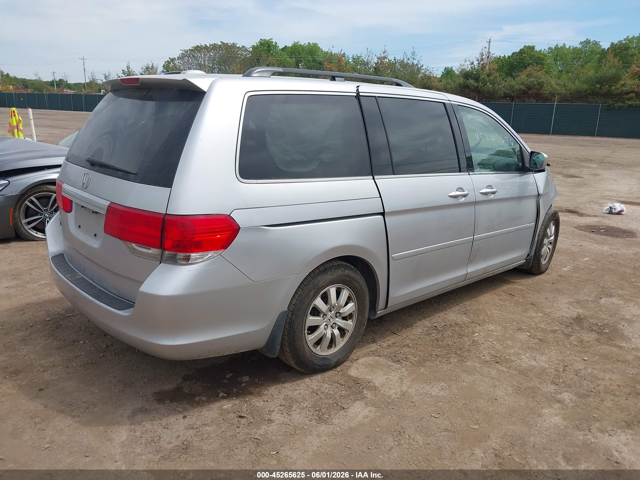 2010 Honda Odyssey Ex-l Silver vin: 5FNRL3H60AB007641