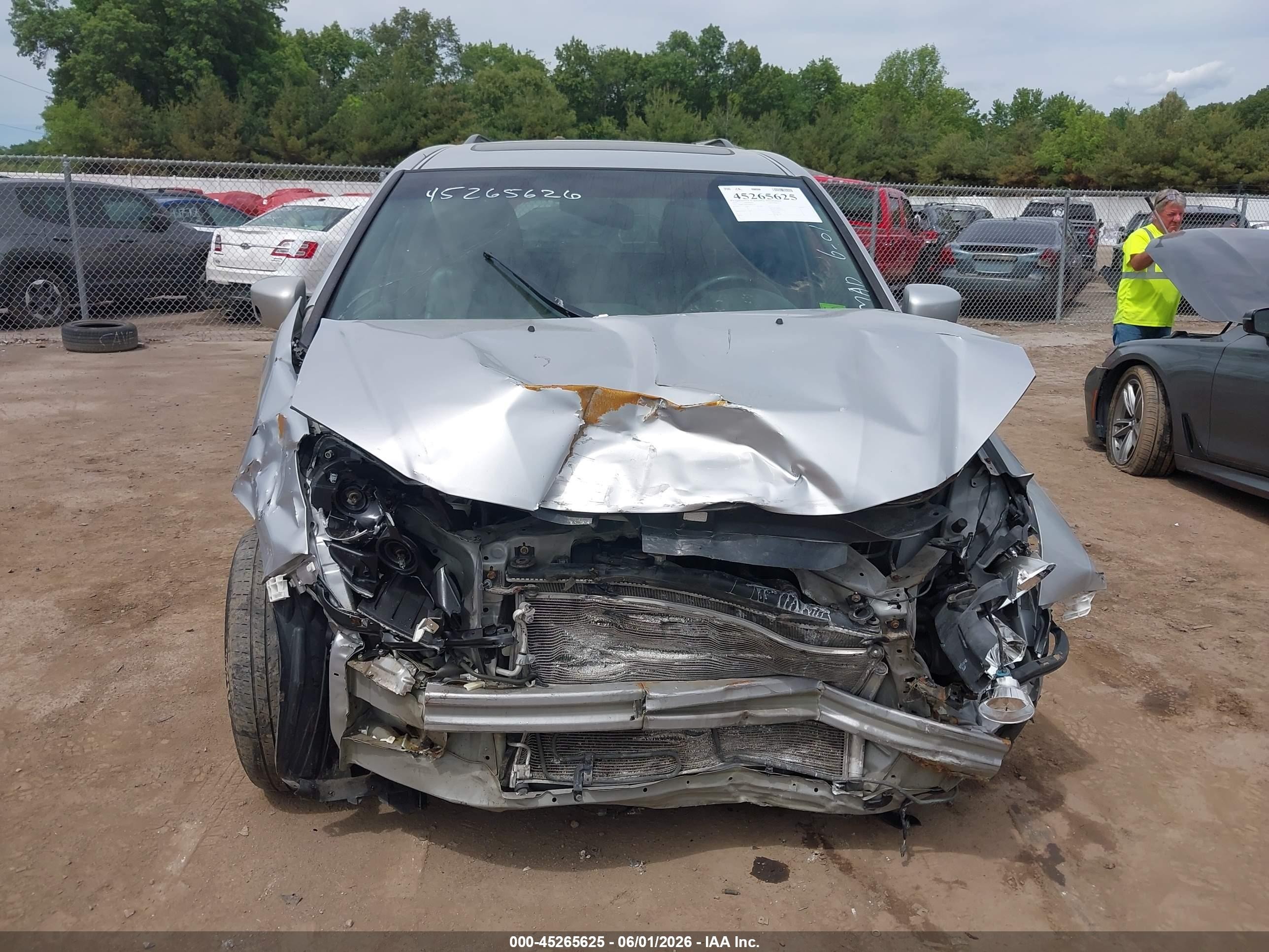 2010 Honda Odyssey Ex-l Silver vin: 5FNRL3H60AB007641