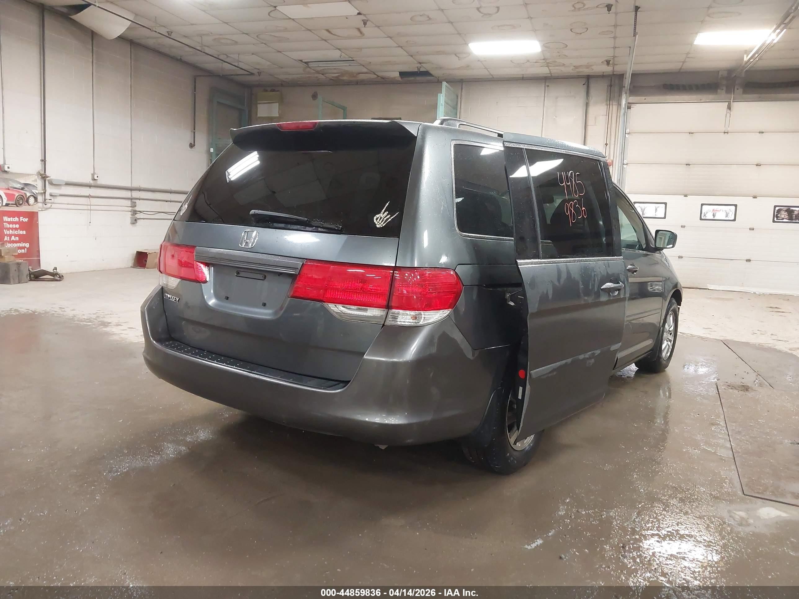 2010 Honda Odyssey Ex-l Серый vin: 5FNRL3H60AB049257