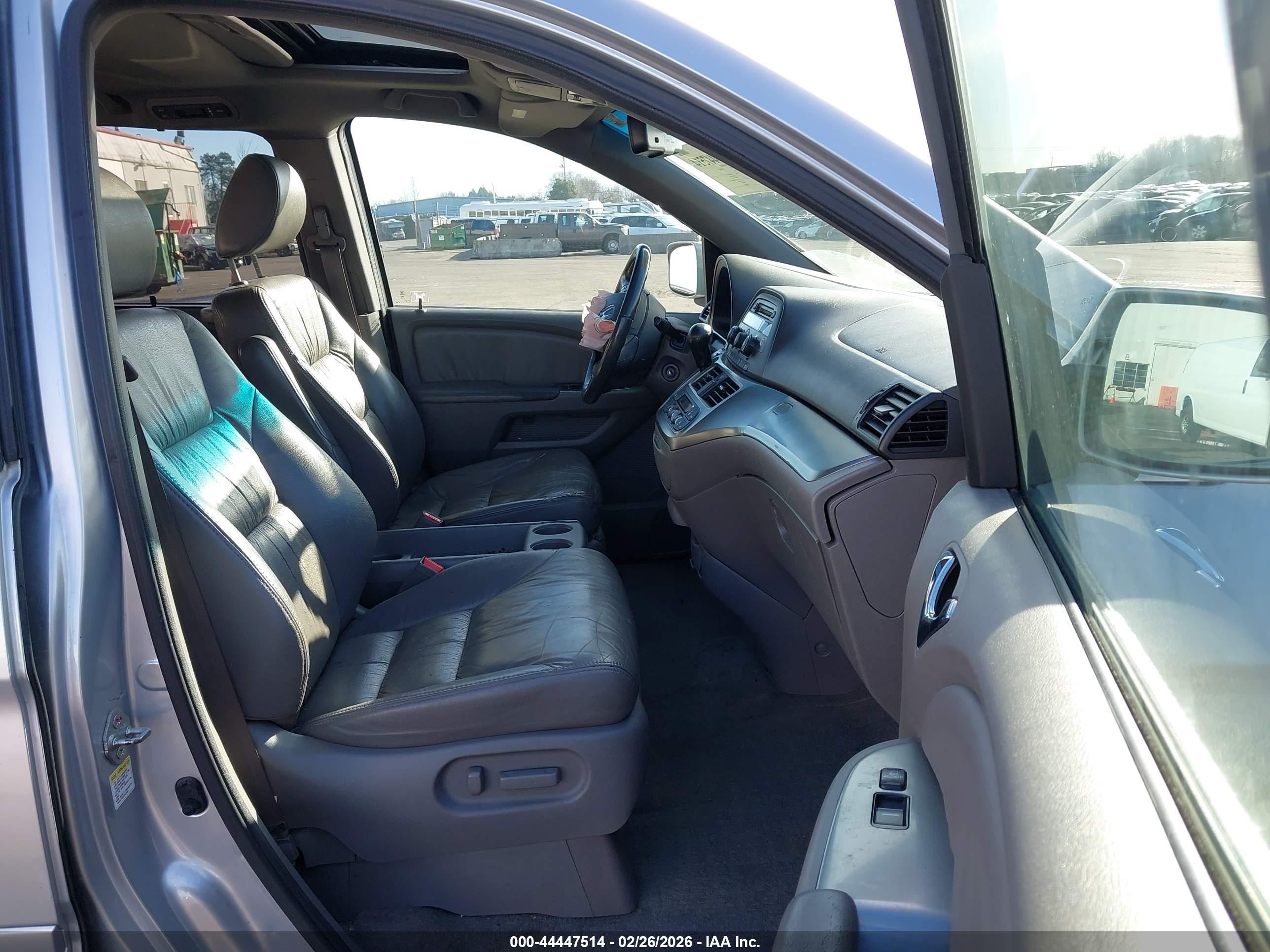 2010 Honda Odyssey Ex-l Silver vin: 5FNRL3H60AB074448