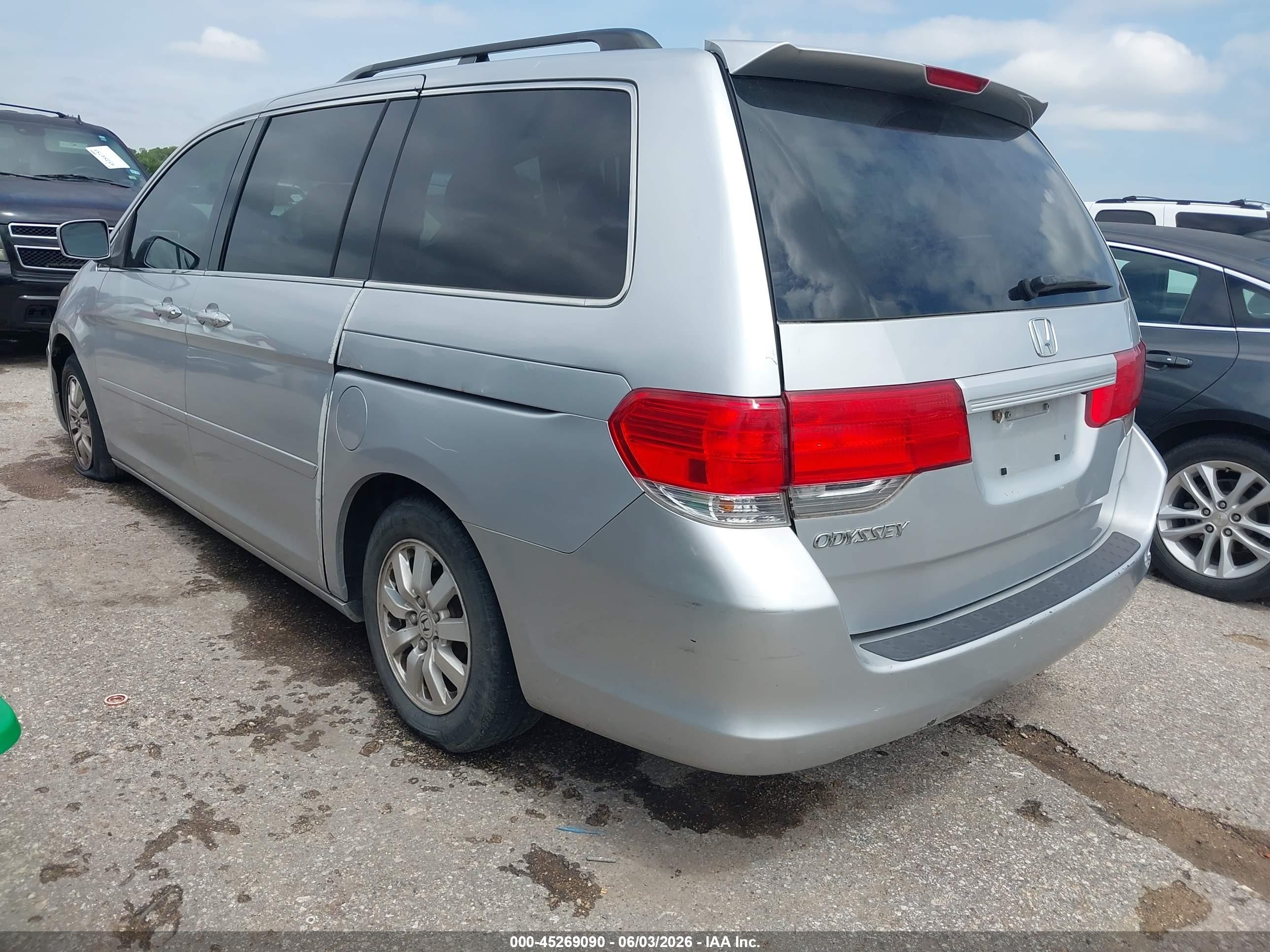 2010 Honda Odyssey Ex-l Серебряный vin: 5FNRL3H63AB031447