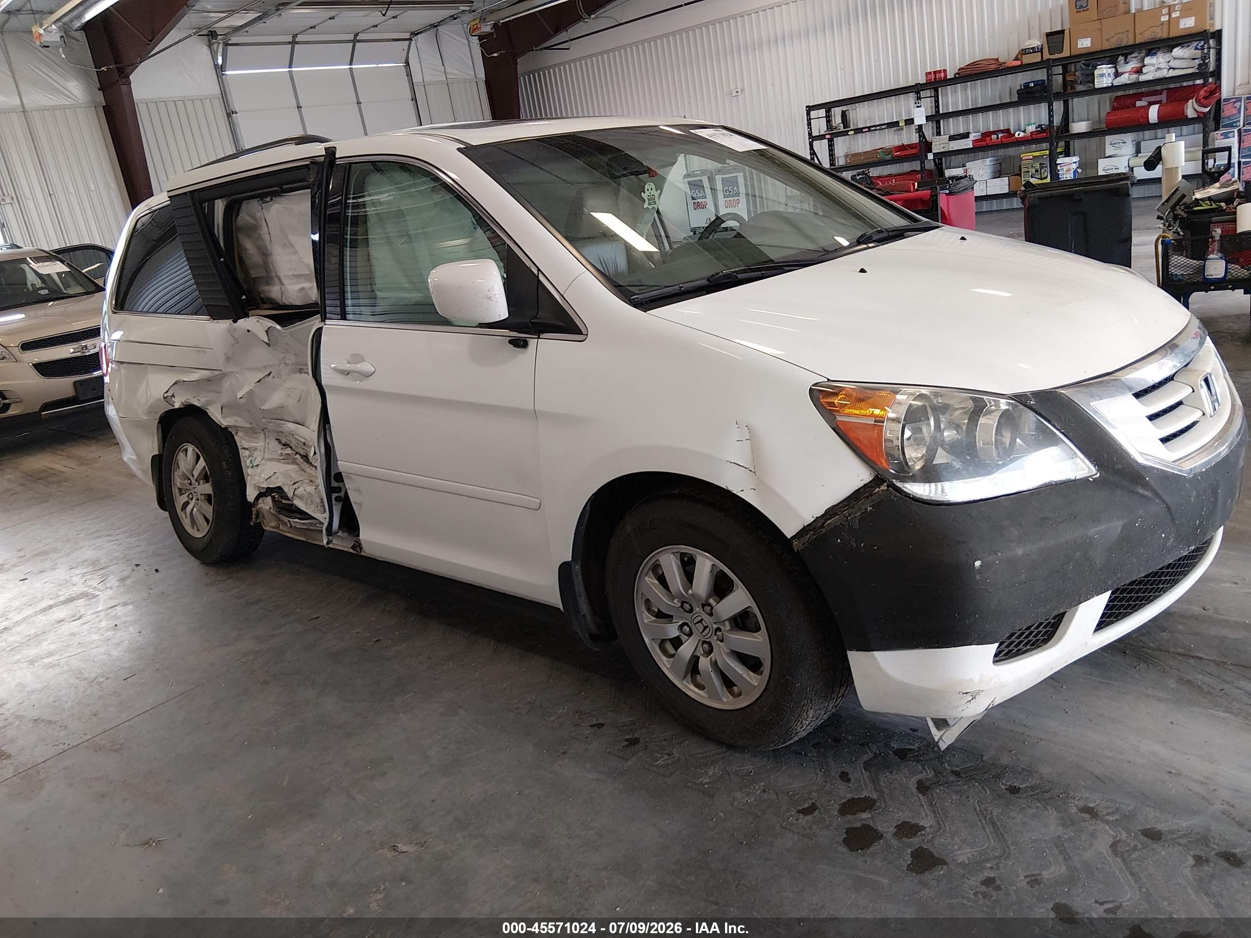 2010 Honda Odyssey Ex-l White vin: 5FNRL3H63AB103537