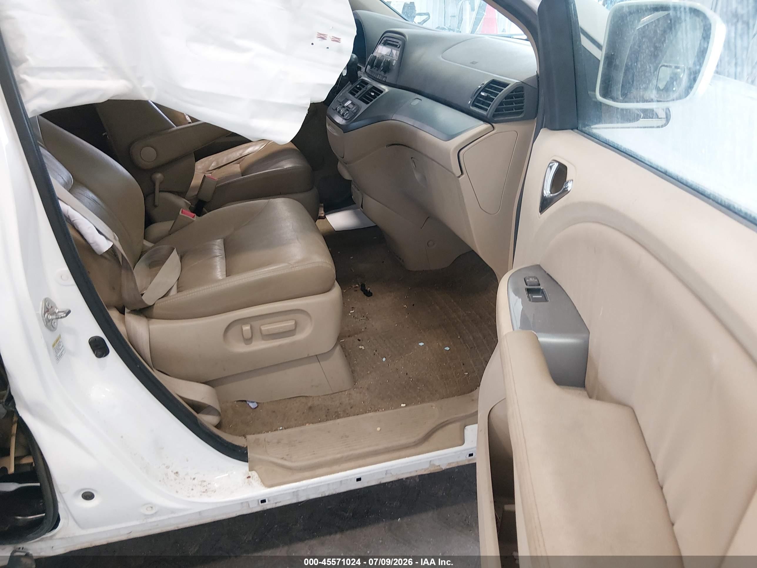 2010 Honda Odyssey Ex-l White vin: 5FNRL3H63AB103537