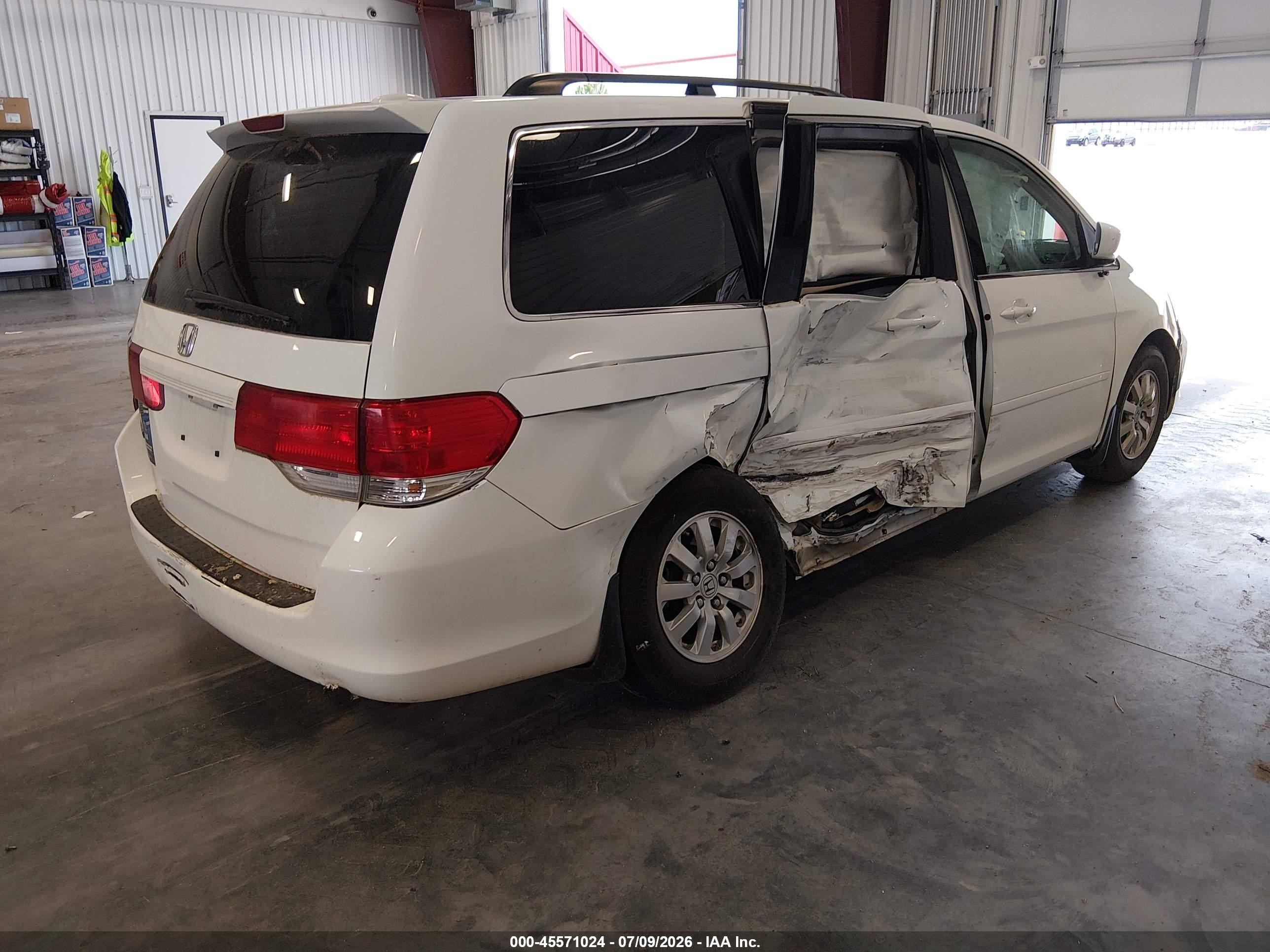 2010 Honda Odyssey Ex-l White vin: 5FNRL3H63AB103537