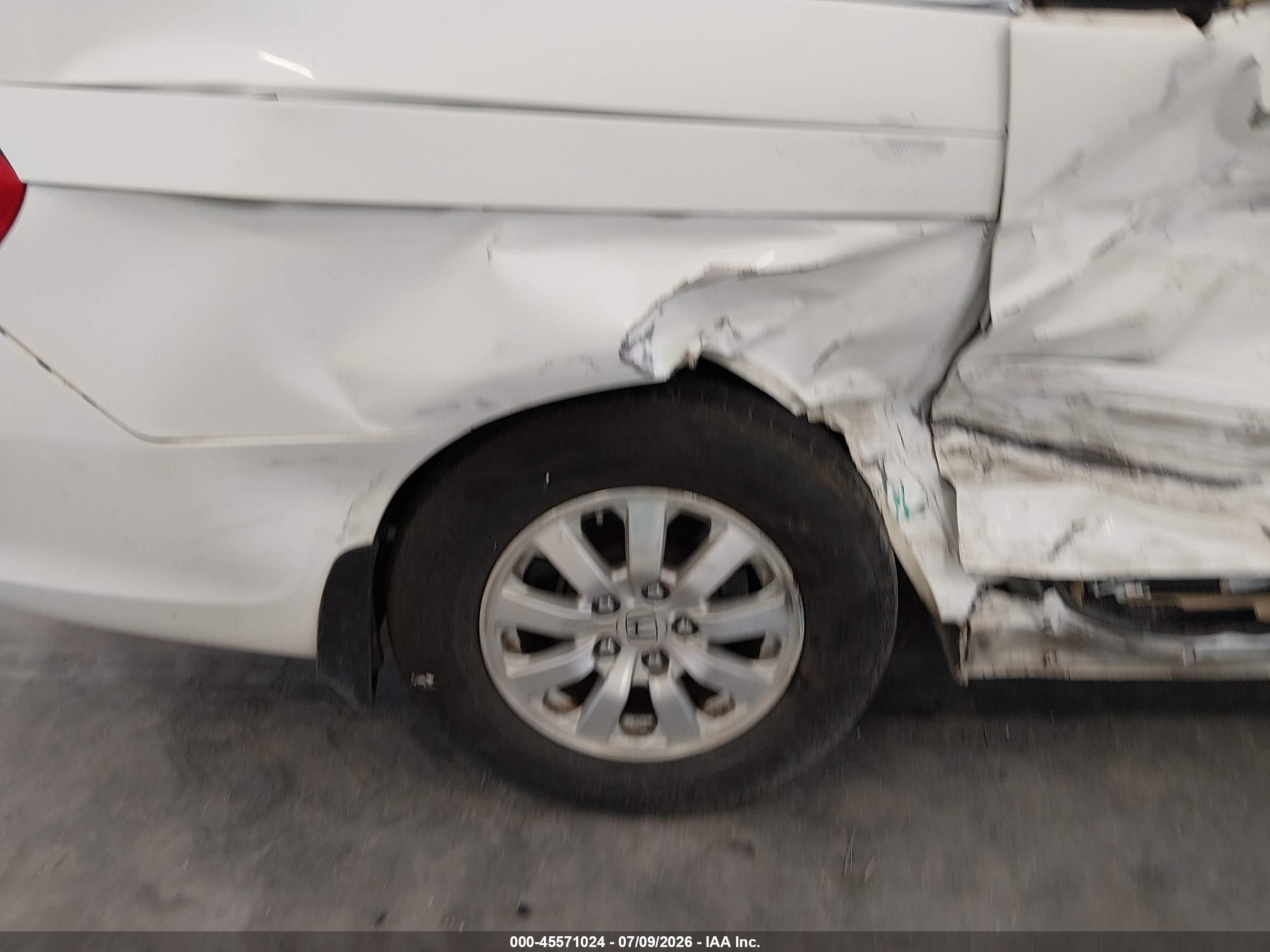 2010 Honda Odyssey Ex-l White vin: 5FNRL3H63AB103537