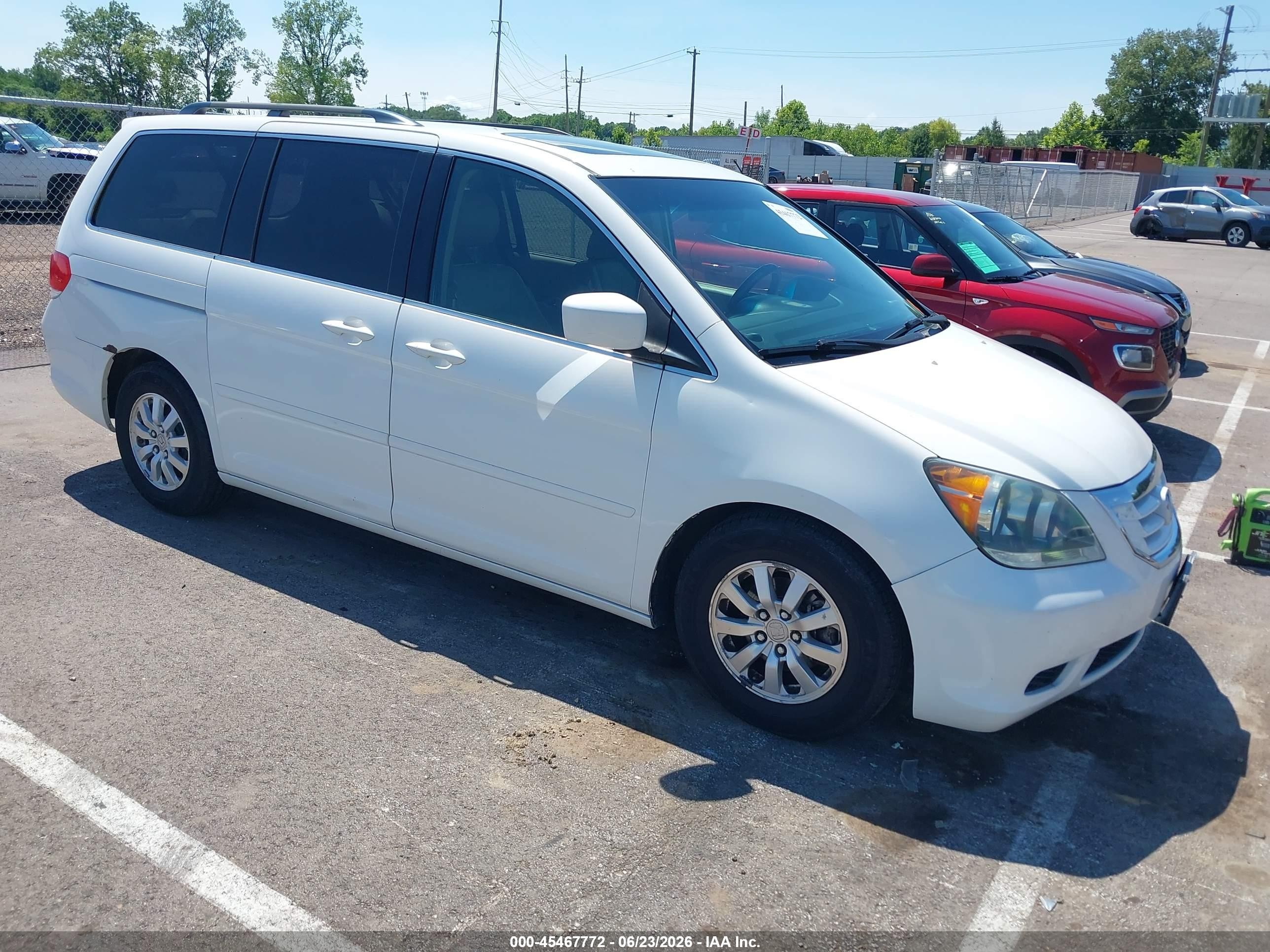 2010 Honda Odyssey Ex-l White vin: 5FNRL3H63AB110536