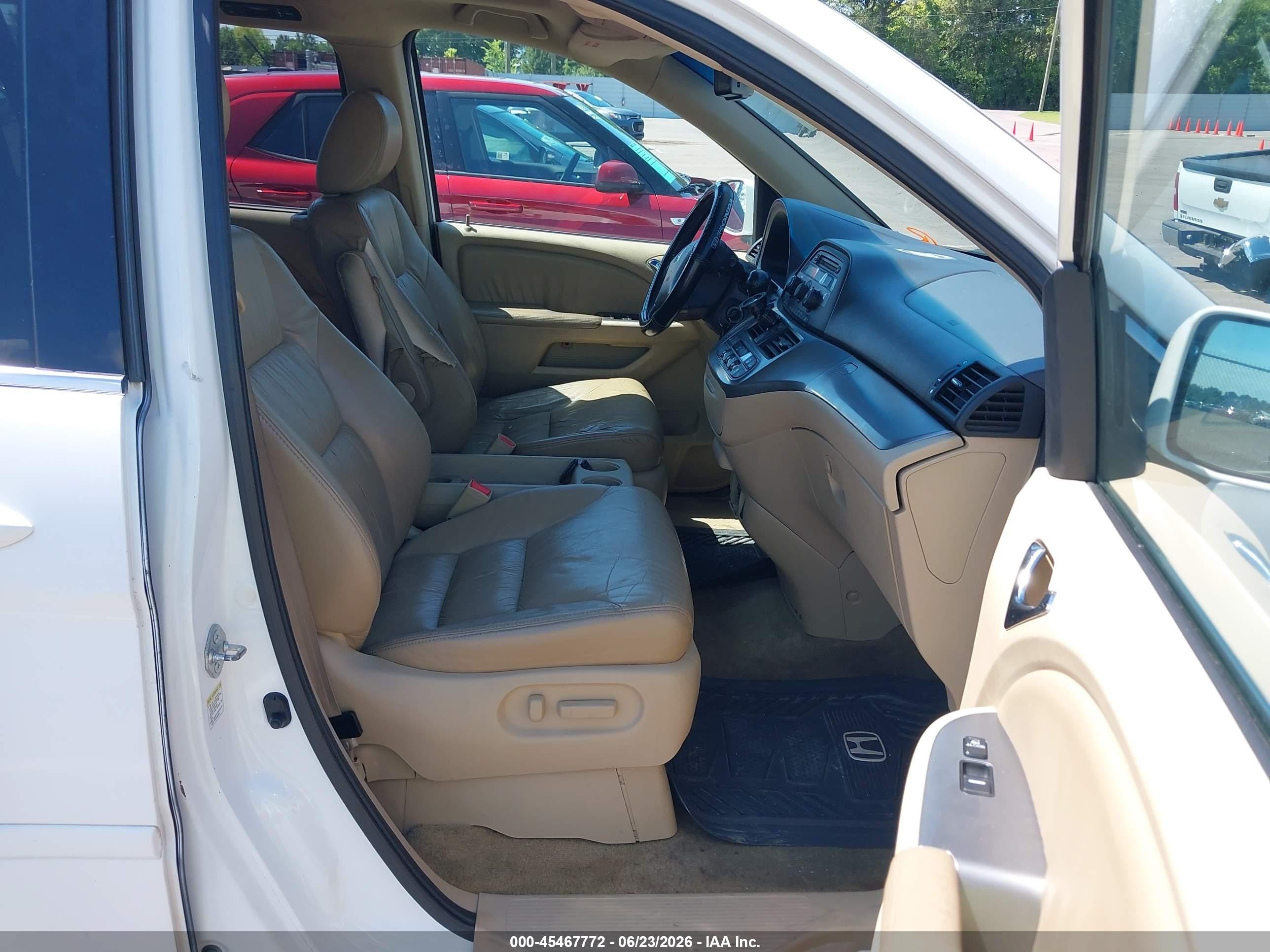 2010 Honda Odyssey Ex-l White vin: 5FNRL3H63AB110536