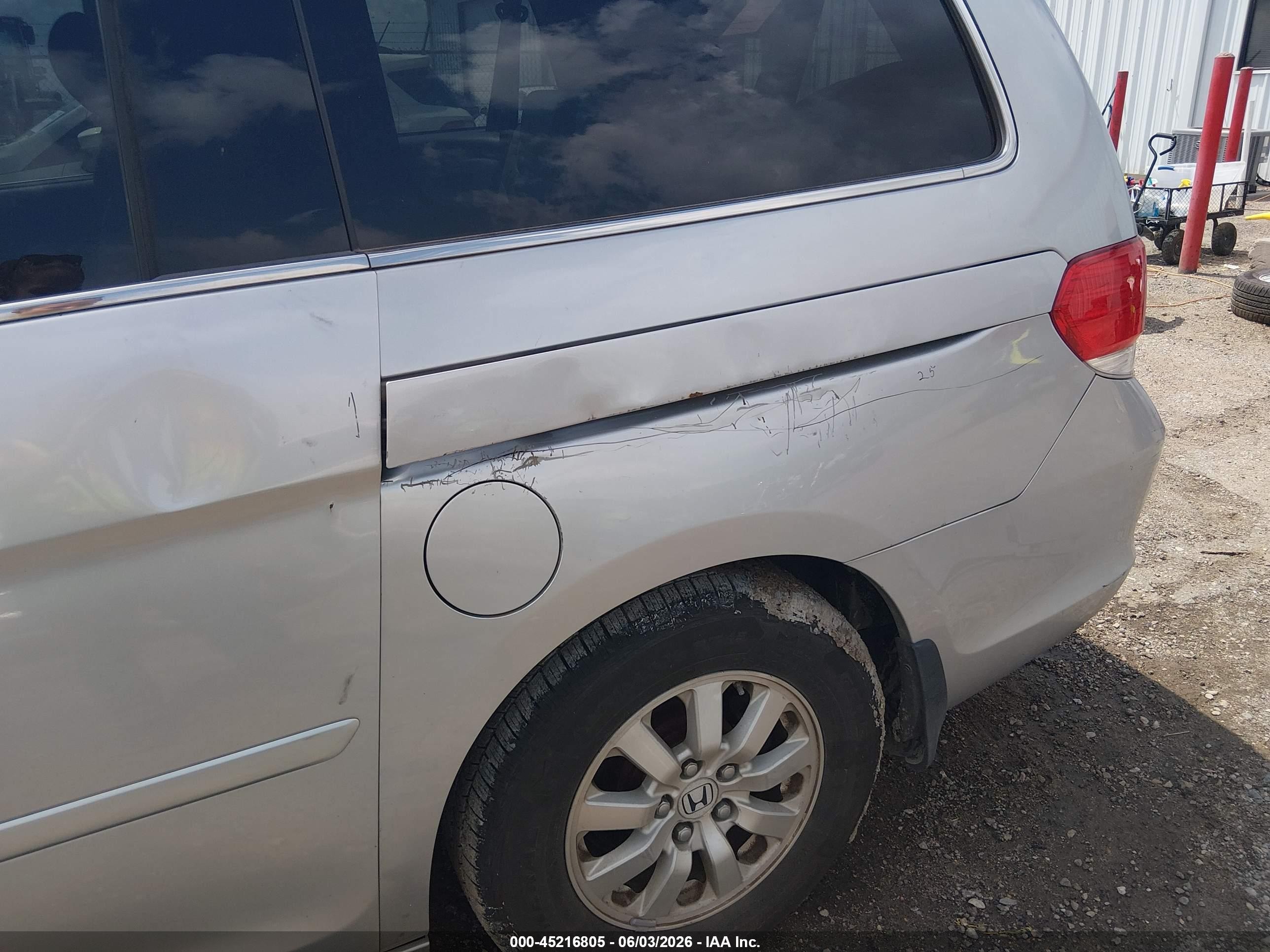 2010 Honda Odyssey Ex-l Silver vin: 5FNRL3H64AB080088
