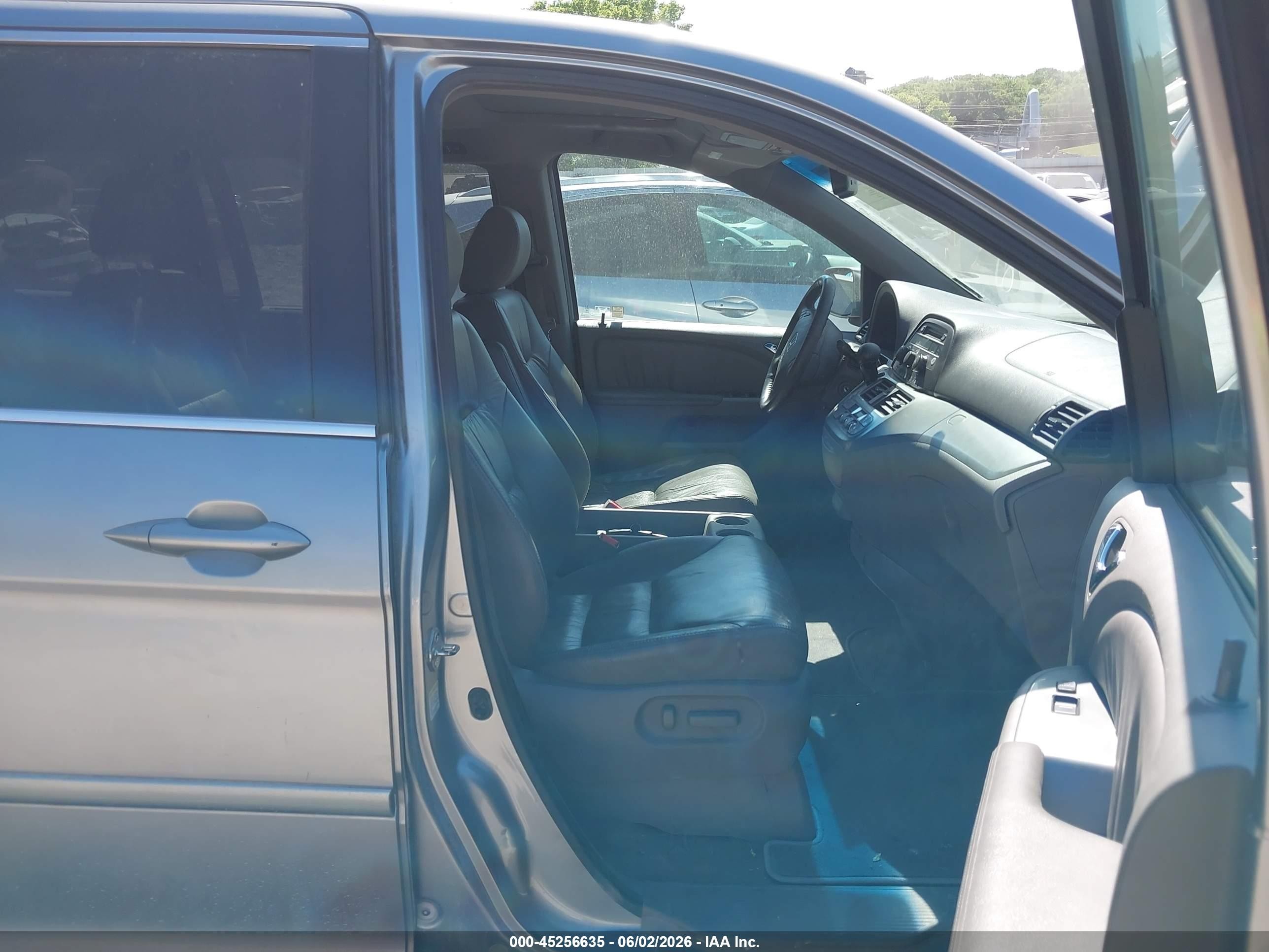 2010 Honda Odyssey Ex-l Серый vin: 5FNRL3H67AB002856
