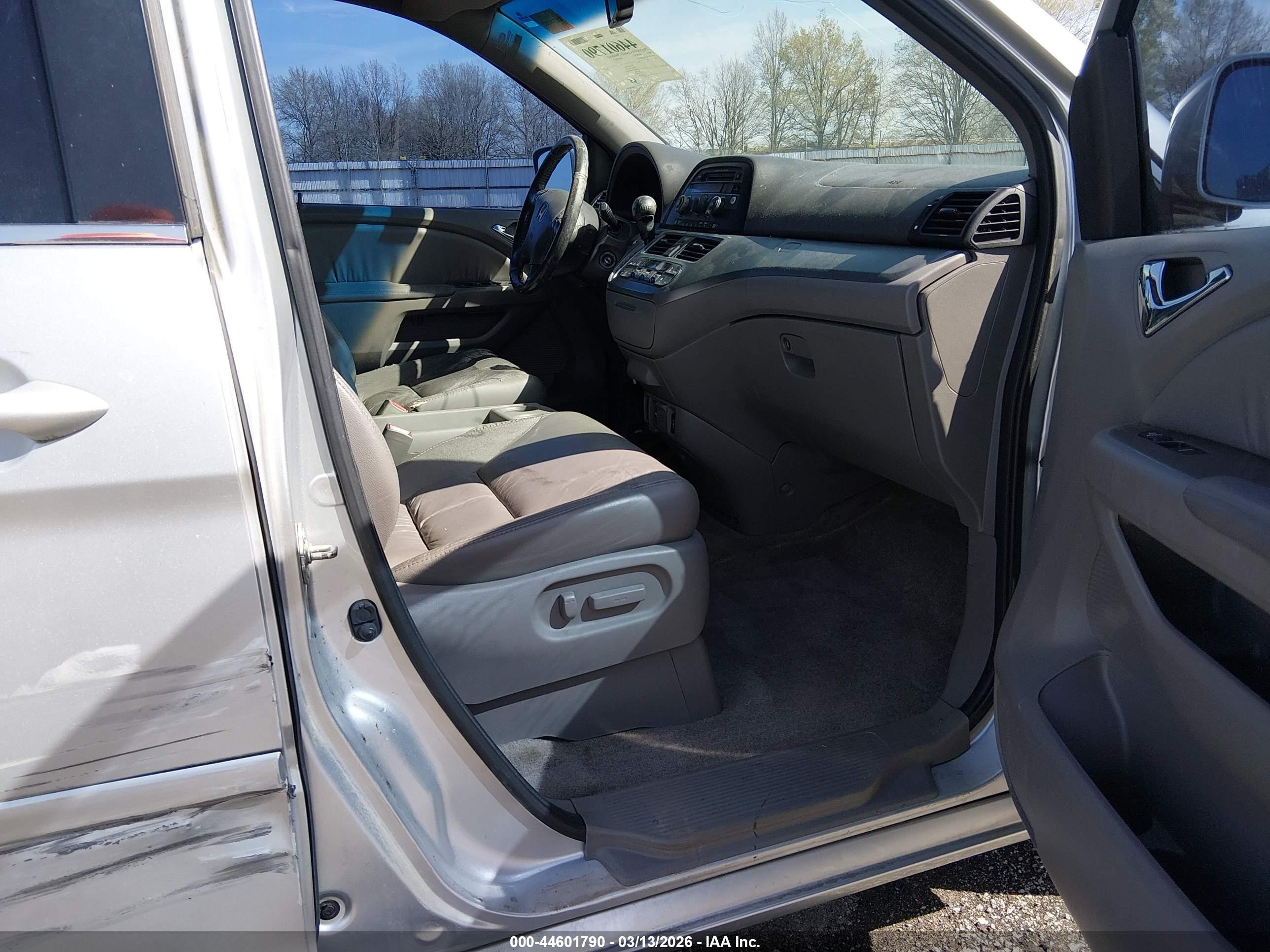 2010 Honda Odyssey Ex-l Серебряный vin: 5FNRL3H67AB056335
