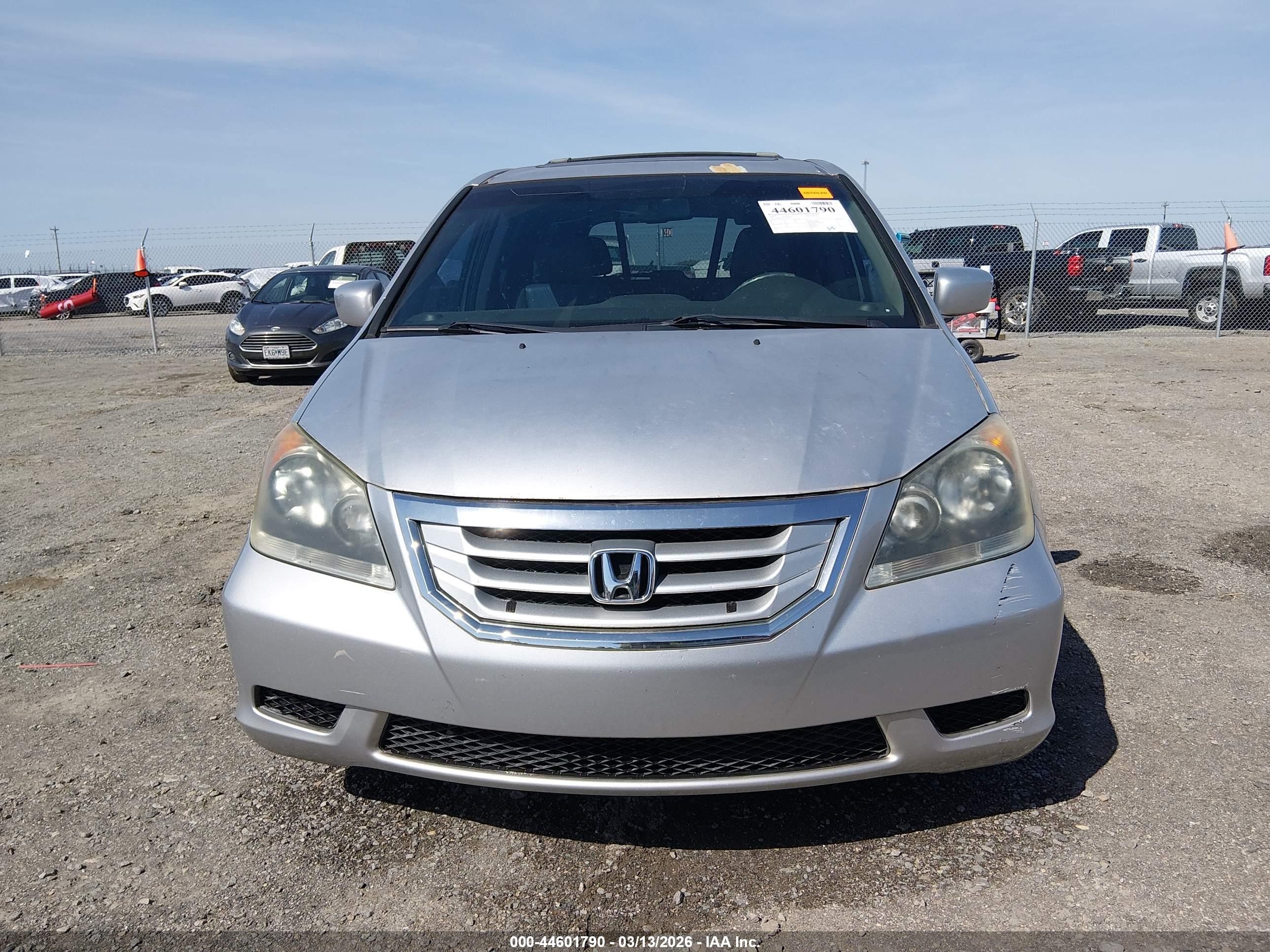 2010 Honda Odyssey Ex-l Серебряный vin: 5FNRL3H67AB056335