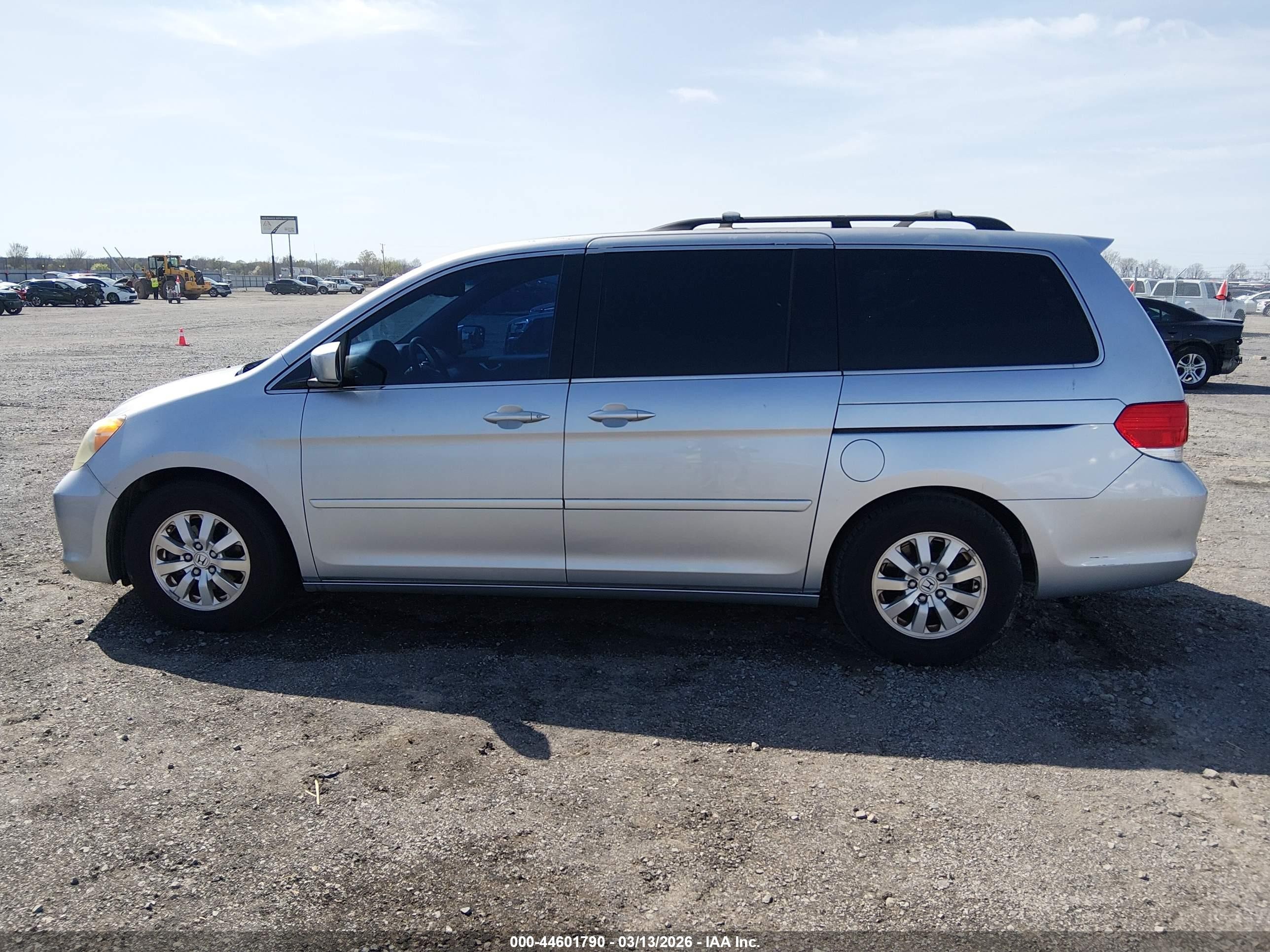 2010 Honda Odyssey Ex-l Серебряный vin: 5FNRL3H67AB056335