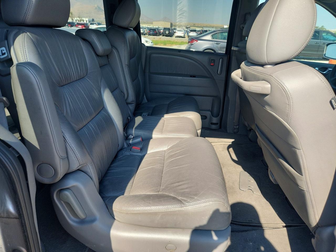 2010 Honda Odyssey Exl Silver vin: 5FNRL3H69AB052836