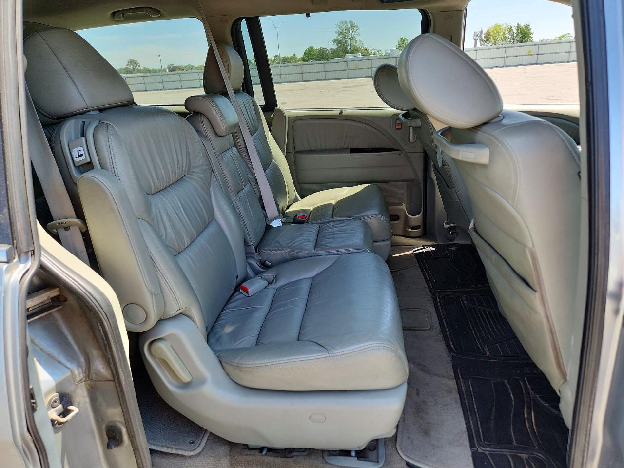2010 Honda Odyssey Exl Silver vin: 5FNRL3H6XAB033485