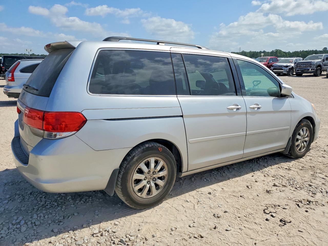 2010 Honda Odyssey Exl Silver vin: 5FNRL3H6XAB050240