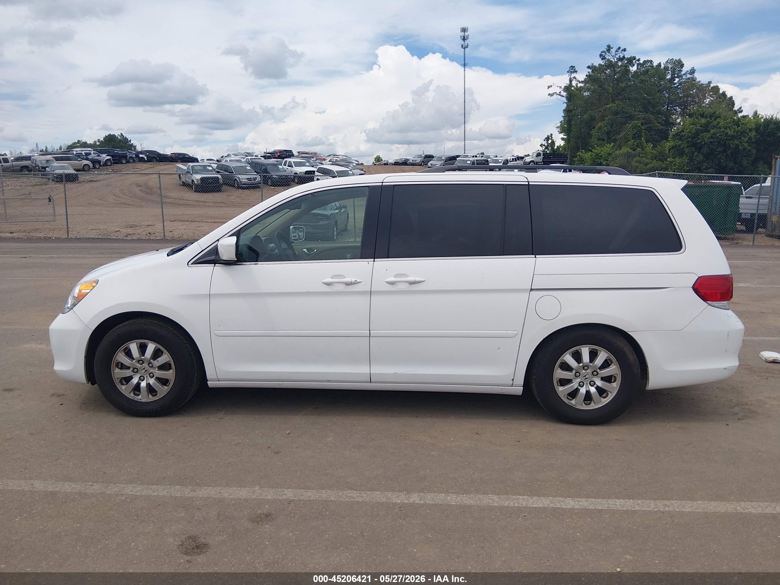 2010 Honda Odyssey Ex-l White vin: 5FNRL3H70AB028238