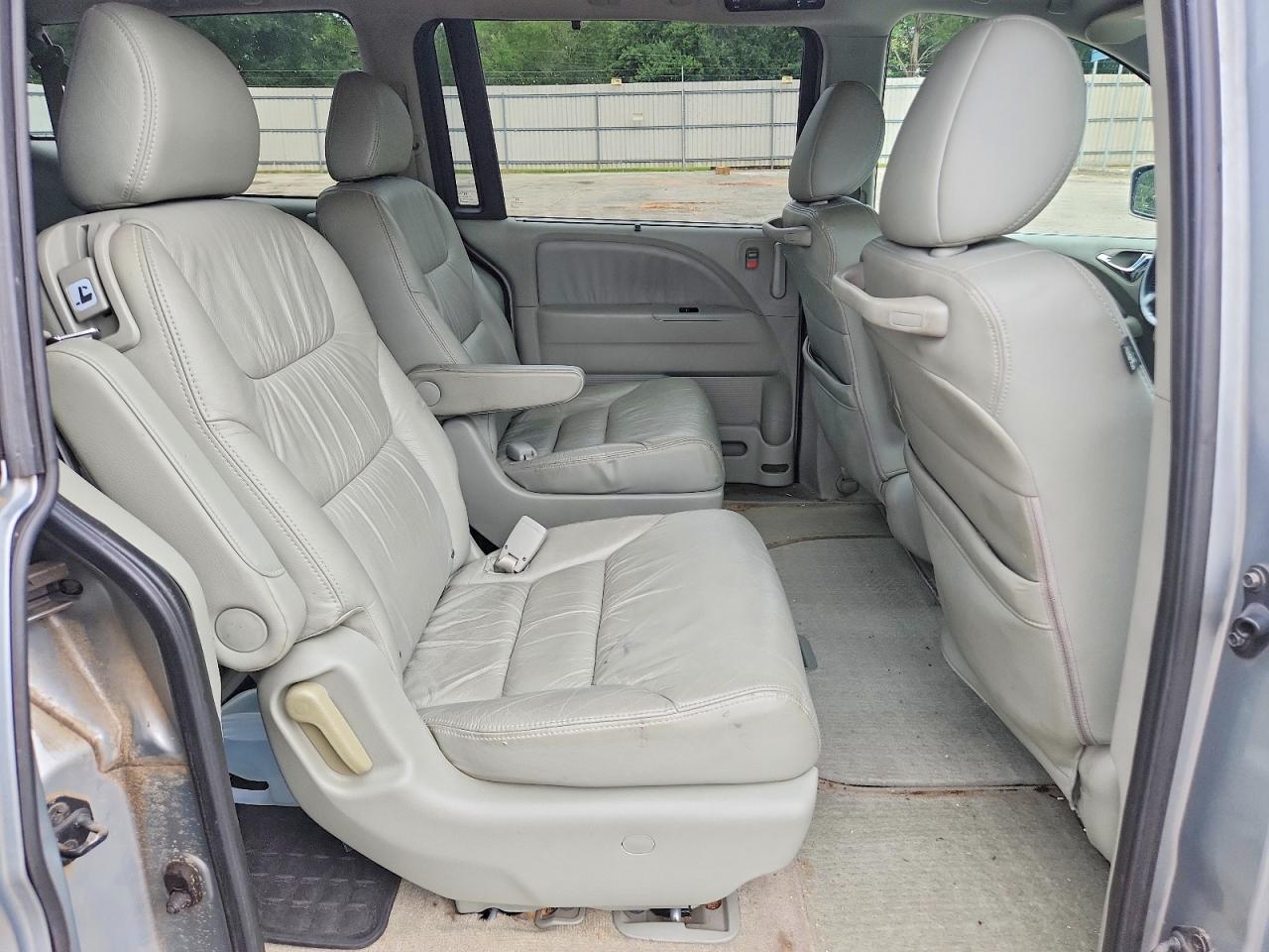 2010 Honda Odyssey Exl Silver vin: 5FNRL3H72AB044070