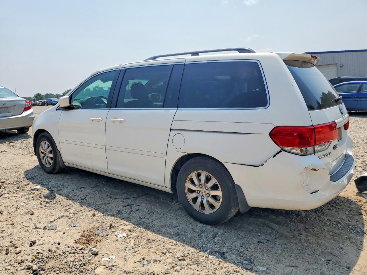 2010 Honda Odyssey Exl White vin: 5FNRL3H72AB052525