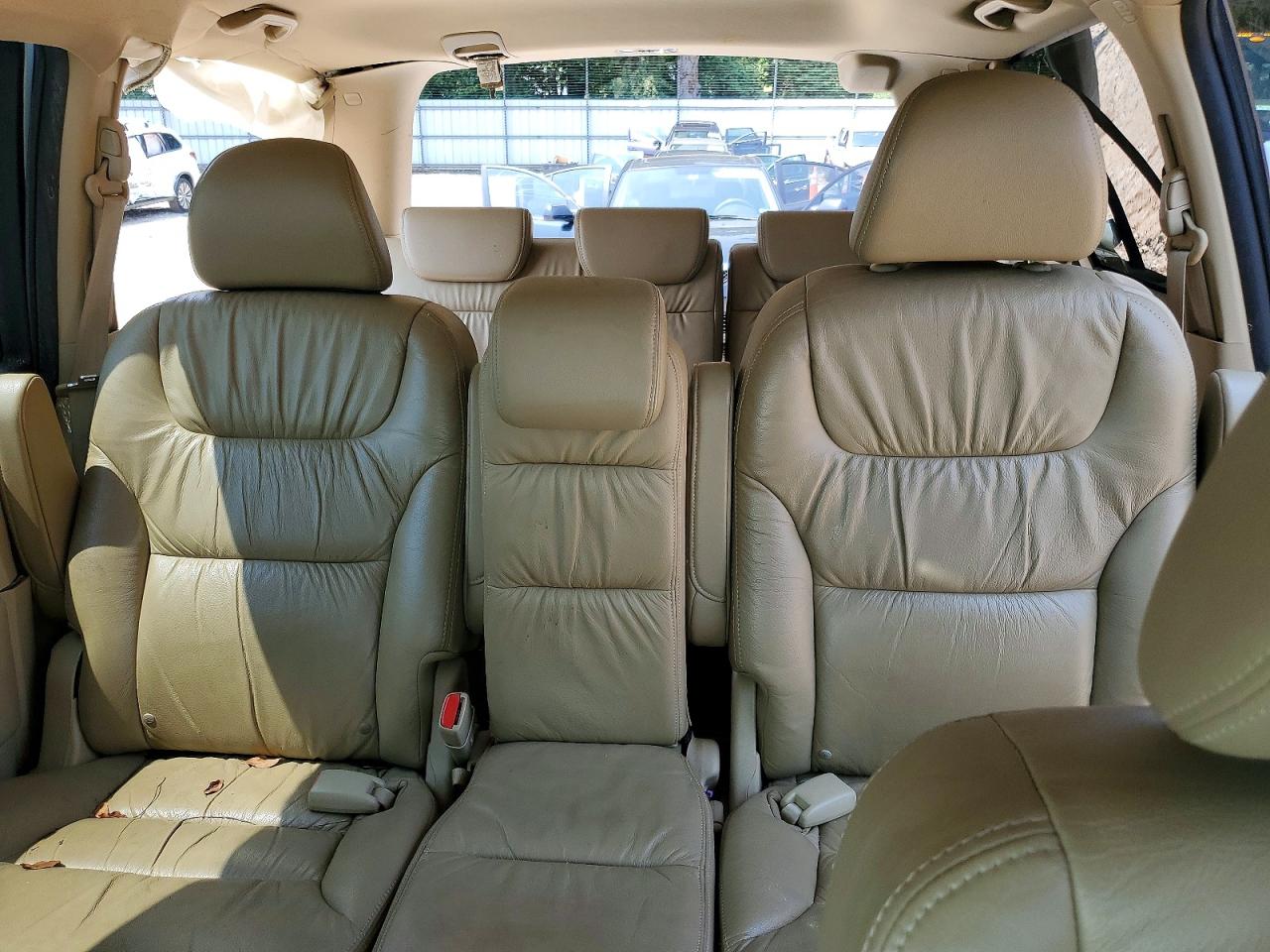 2010 Honda Odyssey Exl White vin: 5FNRL3H72AB052525