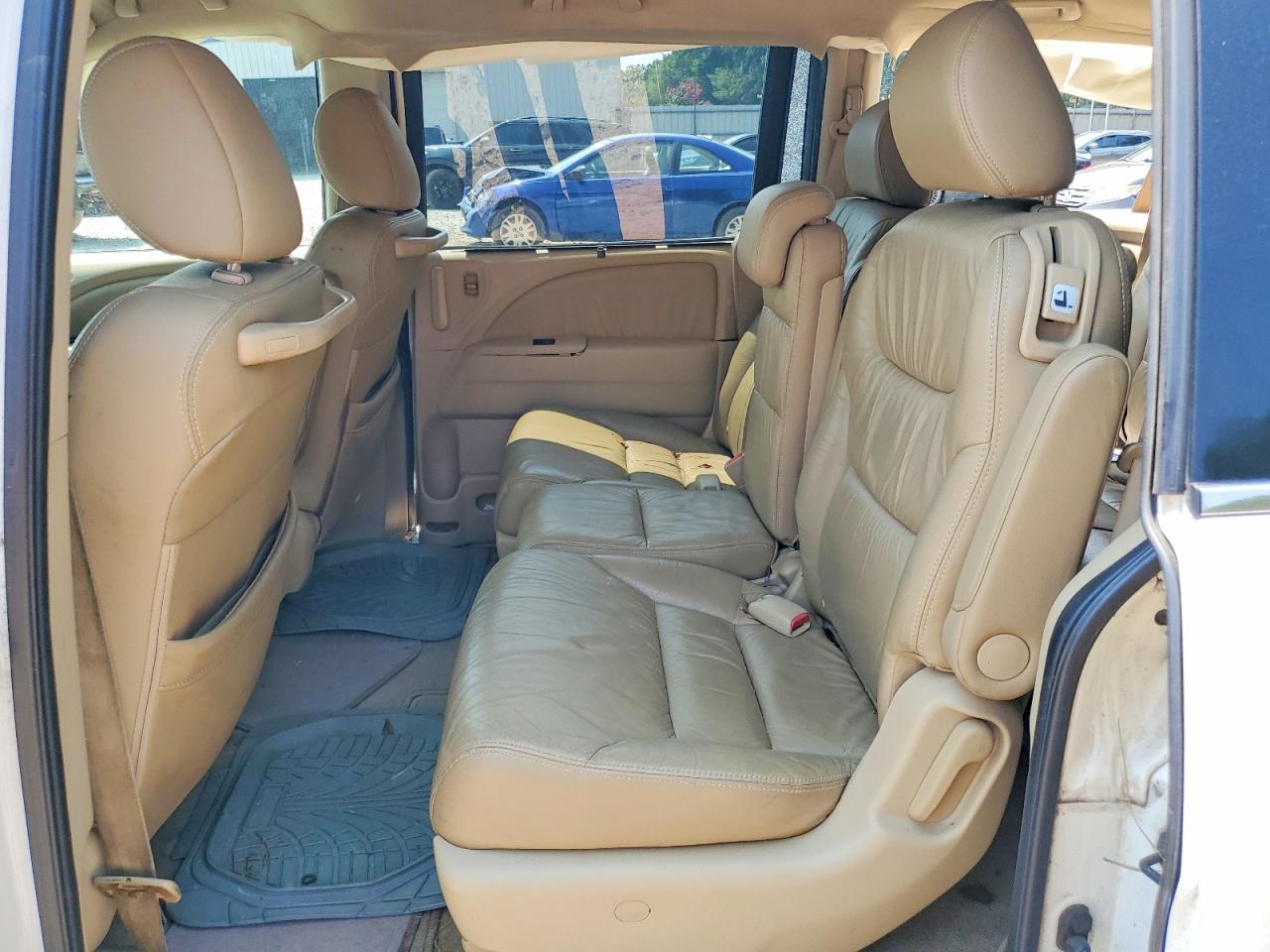 2010 Honda Odyssey Exl White vin: 5FNRL3H72AB052525