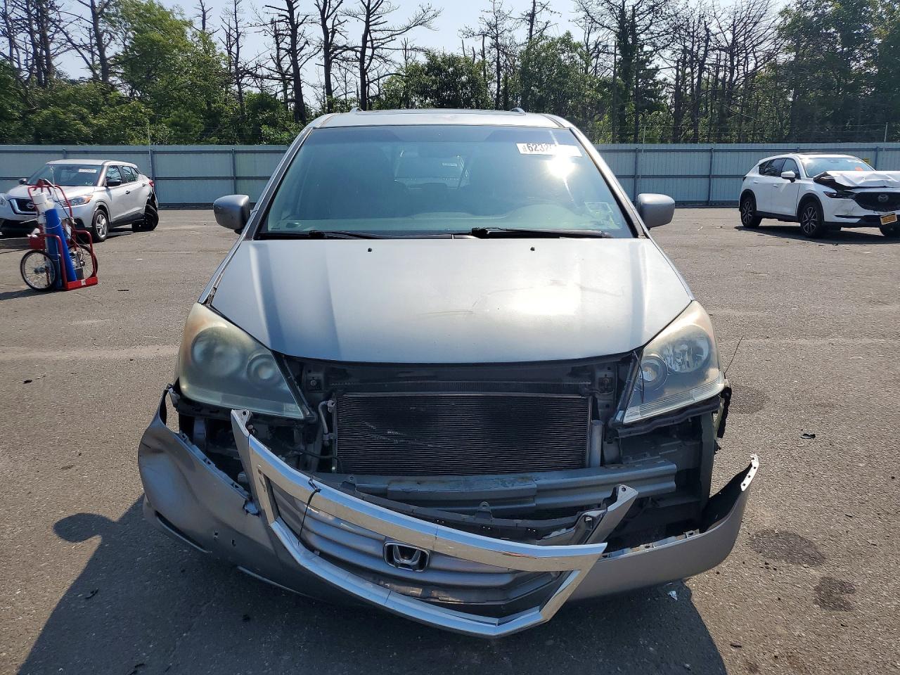 2010 Honda Odyssey Exl Silver vin: 5FNRL3H72AB102288
