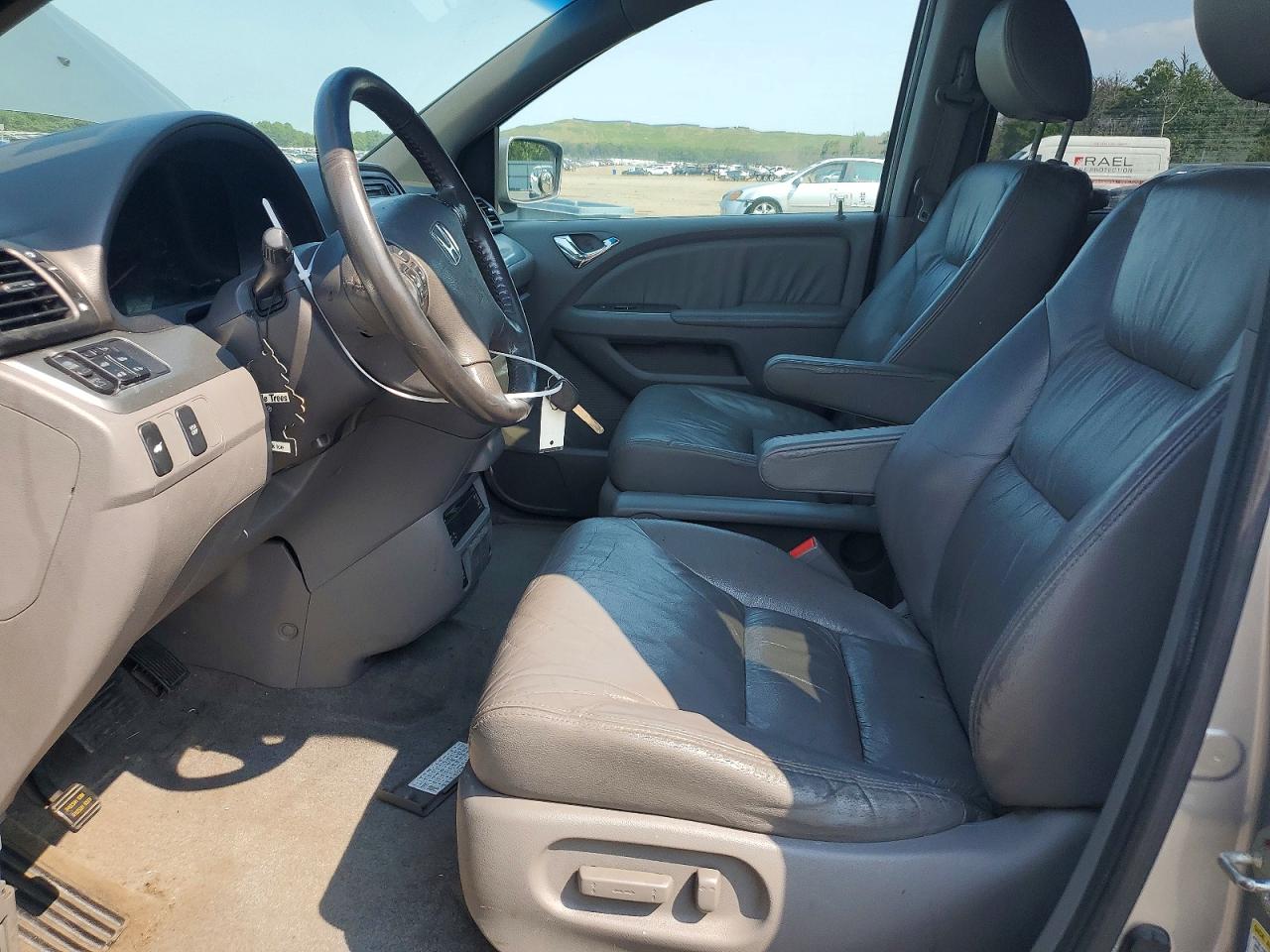 2010 Honda Odyssey Exl Silver vin: 5FNRL3H72AB102288