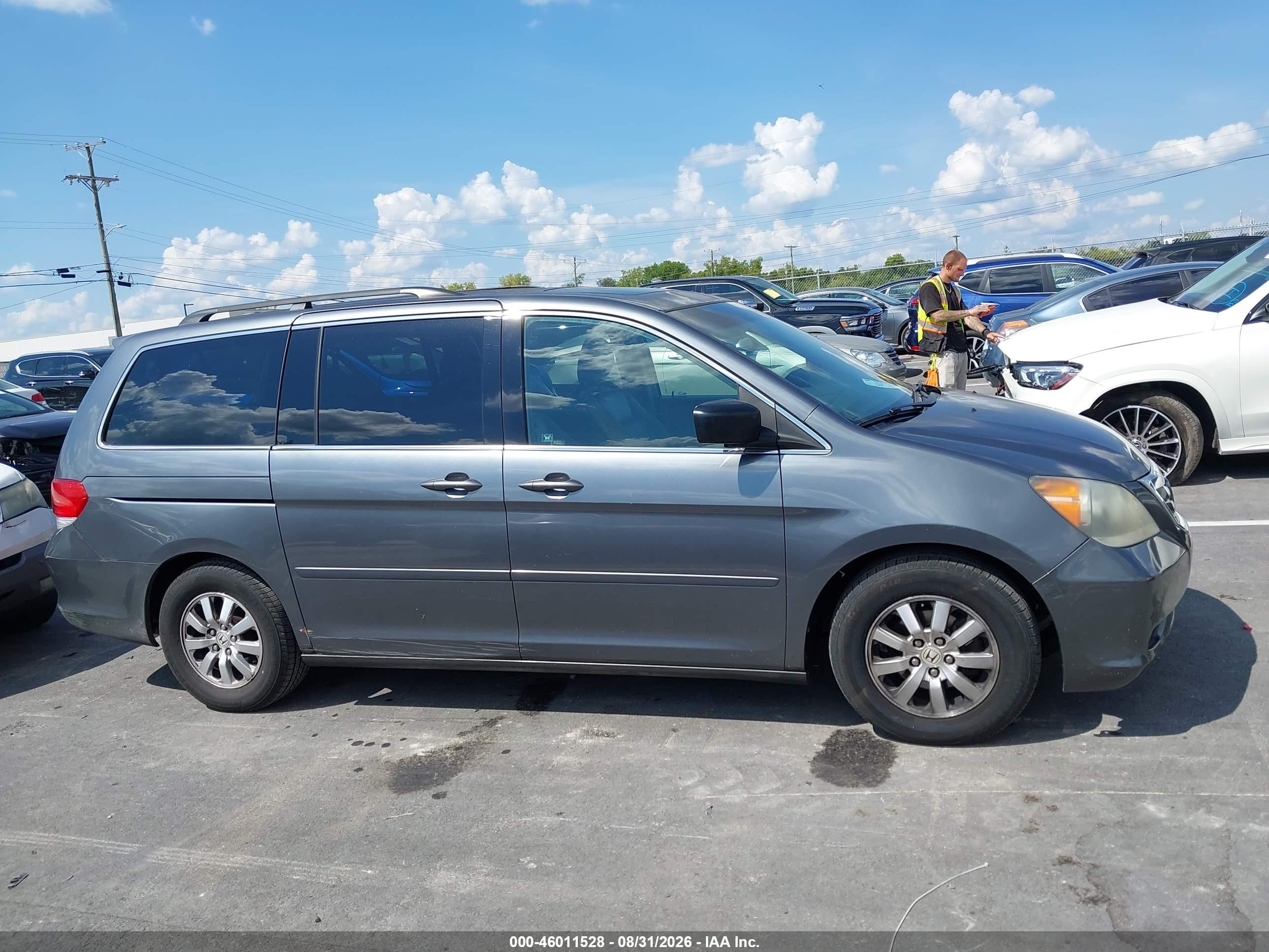 2010 Honda Odyssey Ex-l Gray vin: 5FNRL3H72AB112707