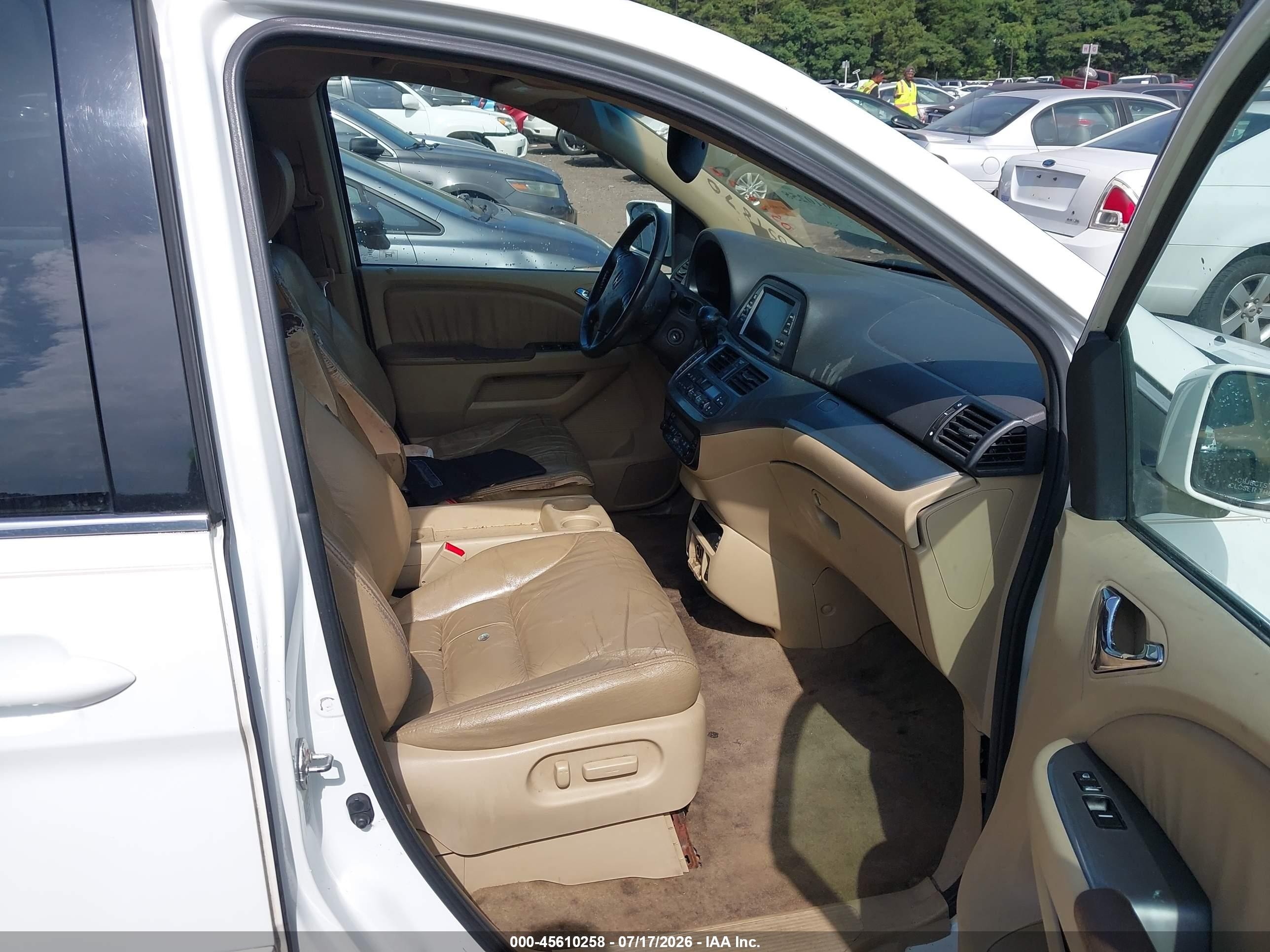 2010 Honda Odyssey Ex-l White vin: 5FNRL3H73AB051870
