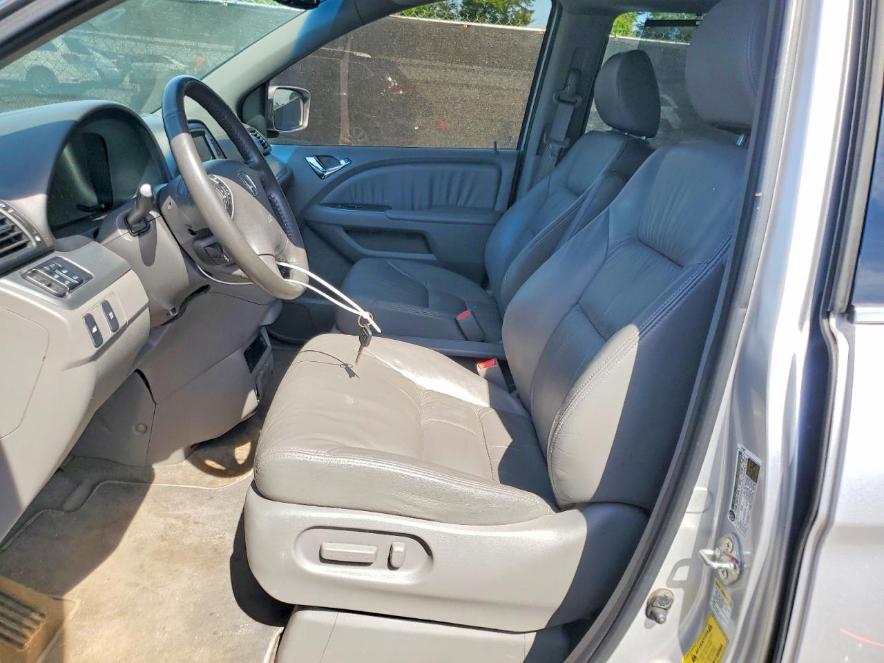 2010 Honda Odyssey Exl Silver vin: 5FNRL3H75AB006199