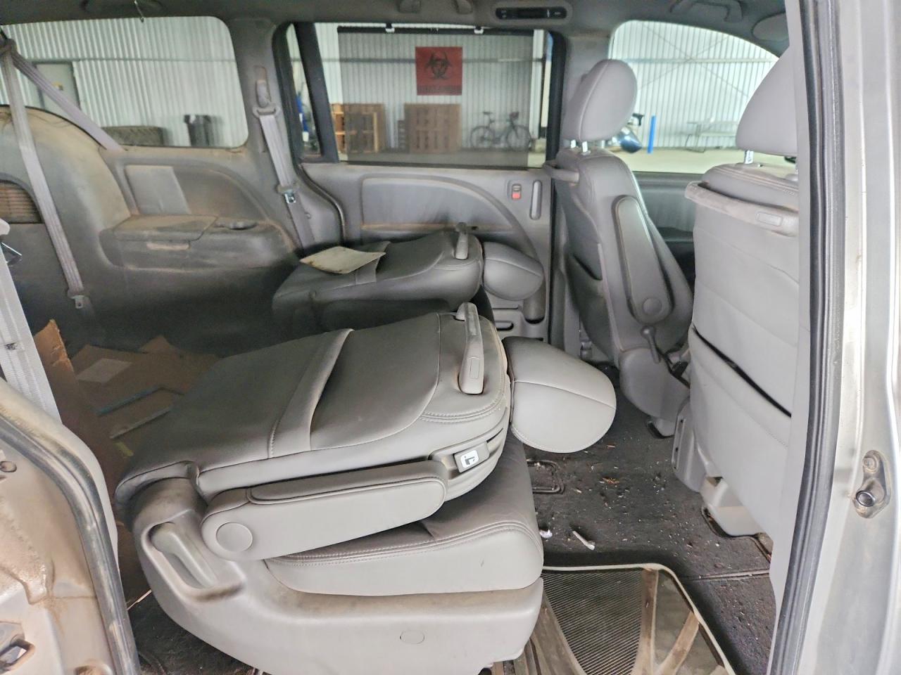 2010 Honda Odyssey Exl Silver vin: 5FNRL3H75AB023617