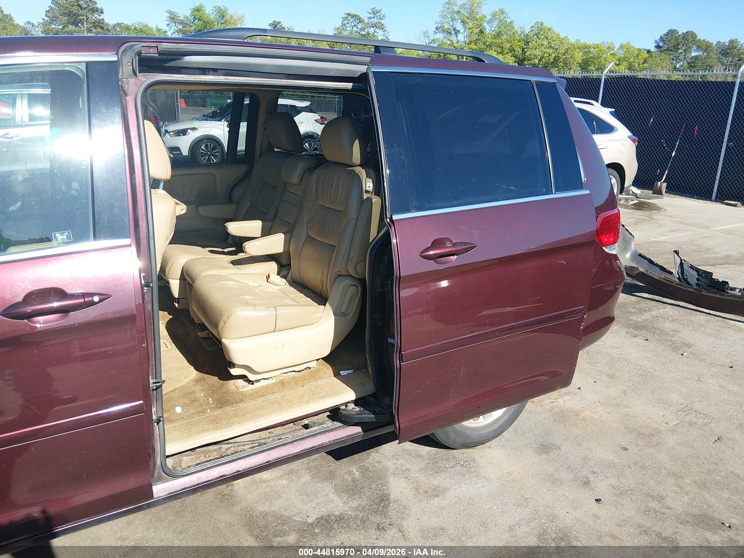 2010 Honda Odyssey Ex-l Burgundy vin: 5FNRL3H75AB080898