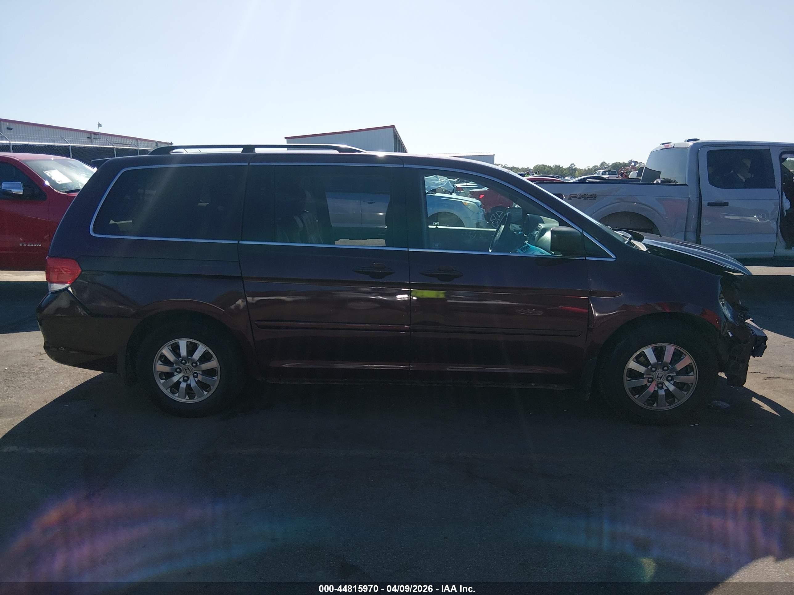 2010 Honda Odyssey Ex-l Burgundy vin: 5FNRL3H75AB080898