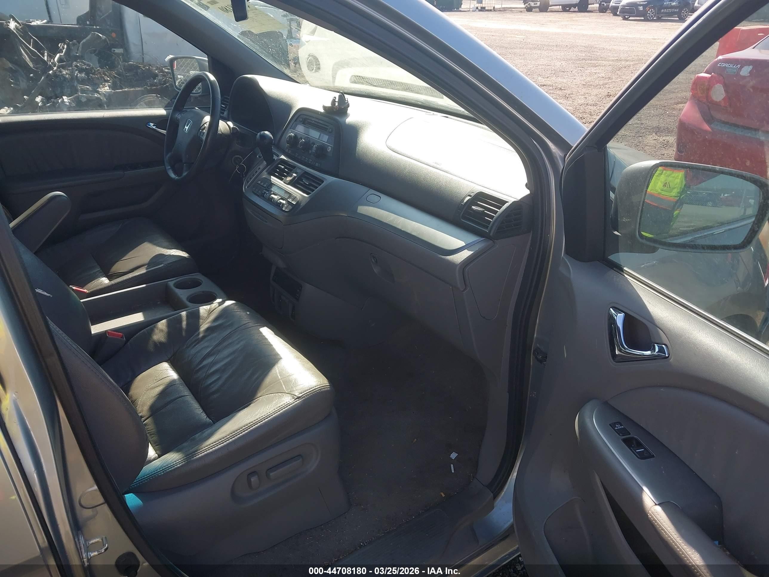 2010 Honda Odyssey Ex-l Silver vin: 5FNRL3H75AB107582