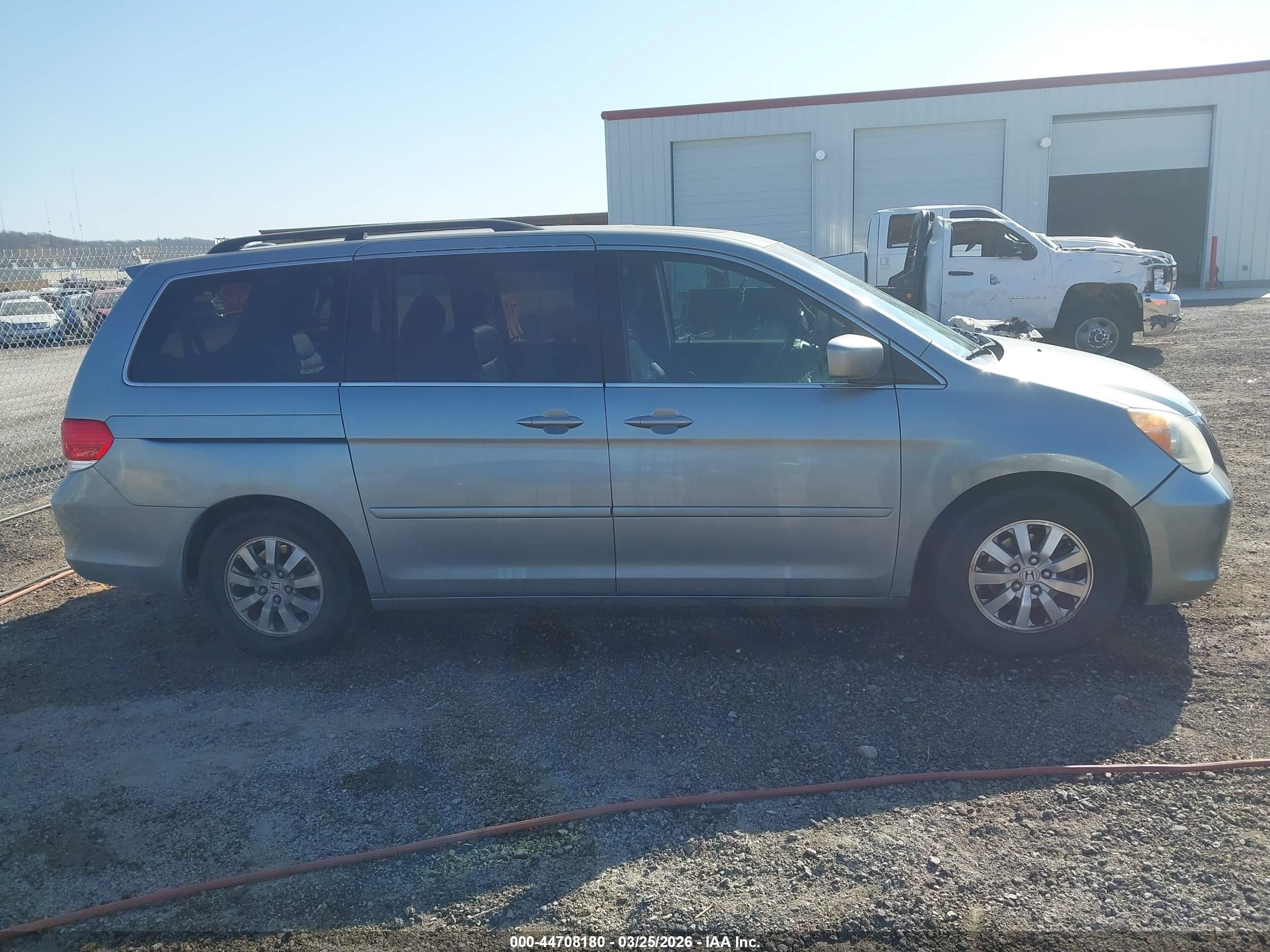 2010 Honda Odyssey Ex-l Silver vin: 5FNRL3H75AB107582