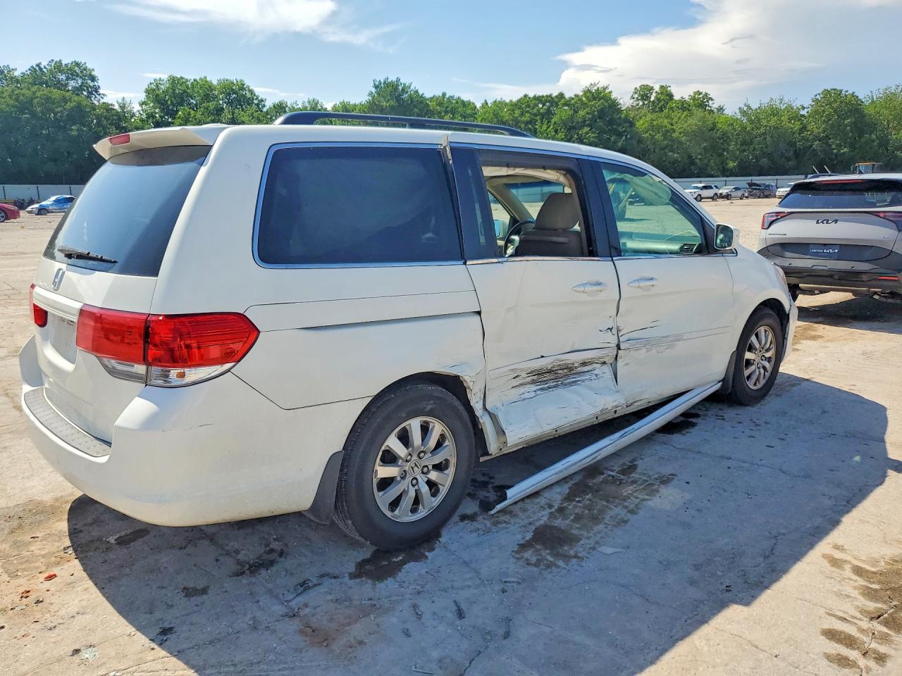 2010 Honda Odyssey Exl White vin: 5FNRL3H77AB041746