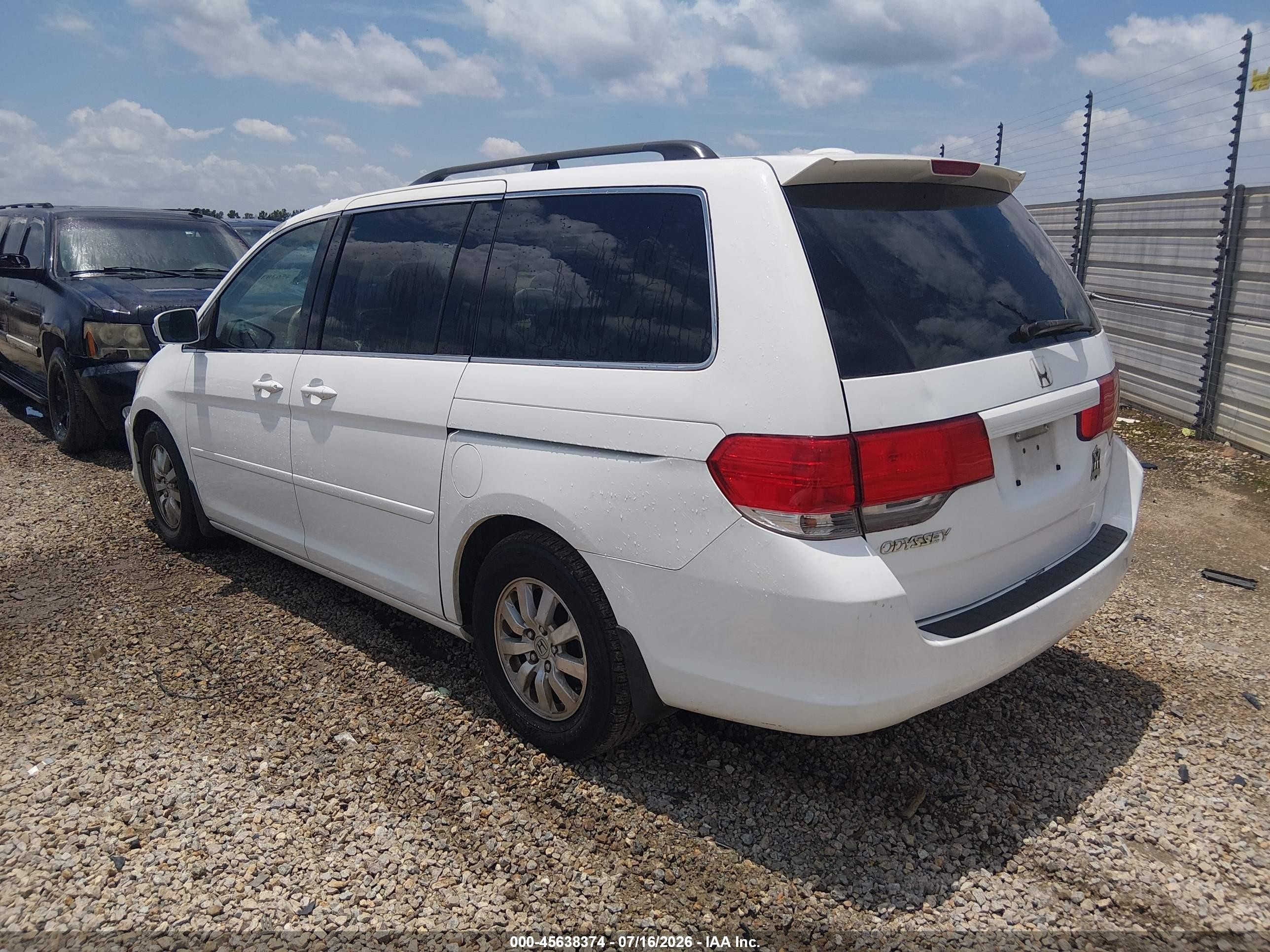 2010 Honda Odyssey Ex-l White vin: 5FNRL3H77AB068378
