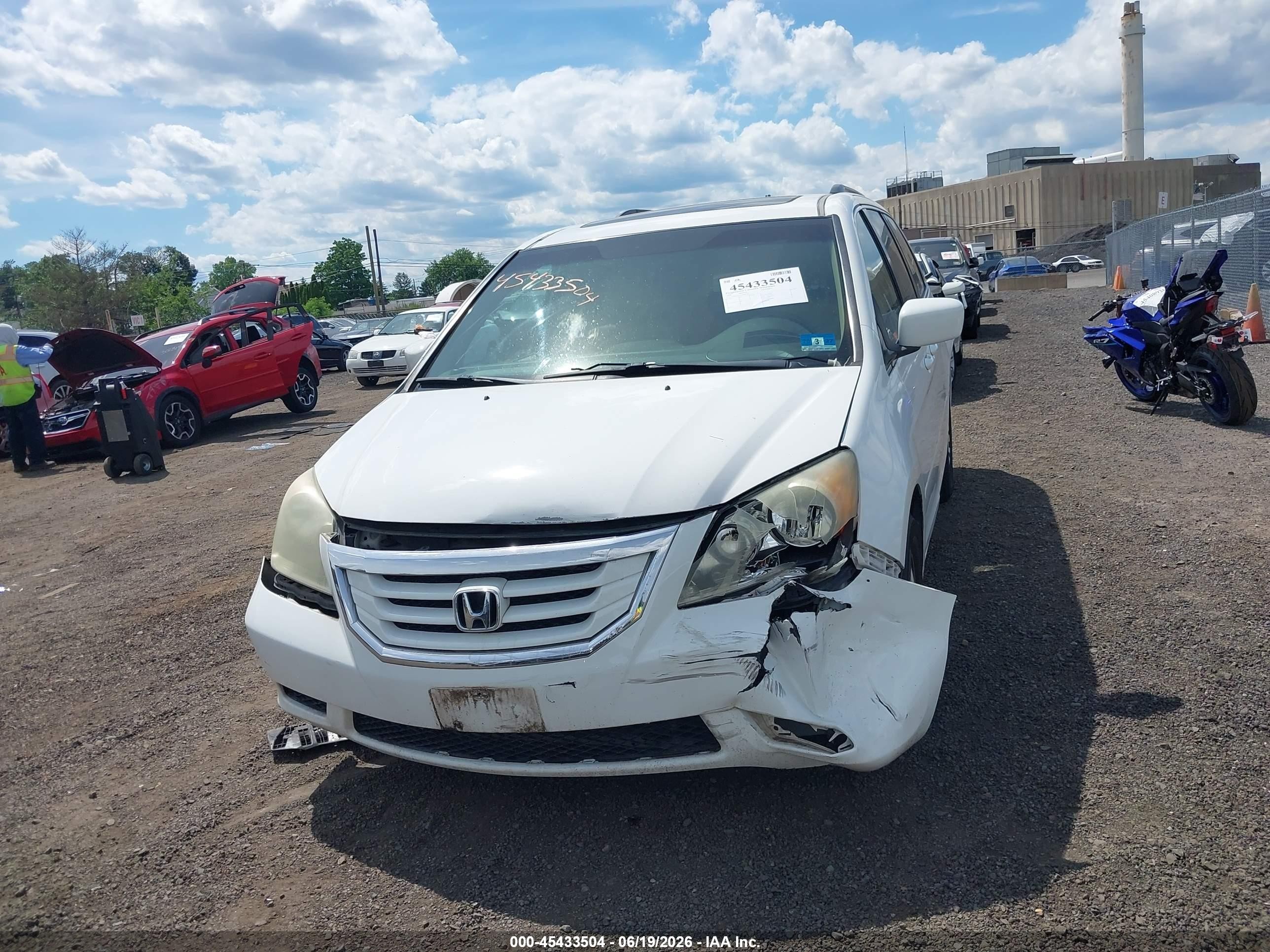 2010 Honda Odyssey Ex-l White vin: 5FNRL3H7XAB097633