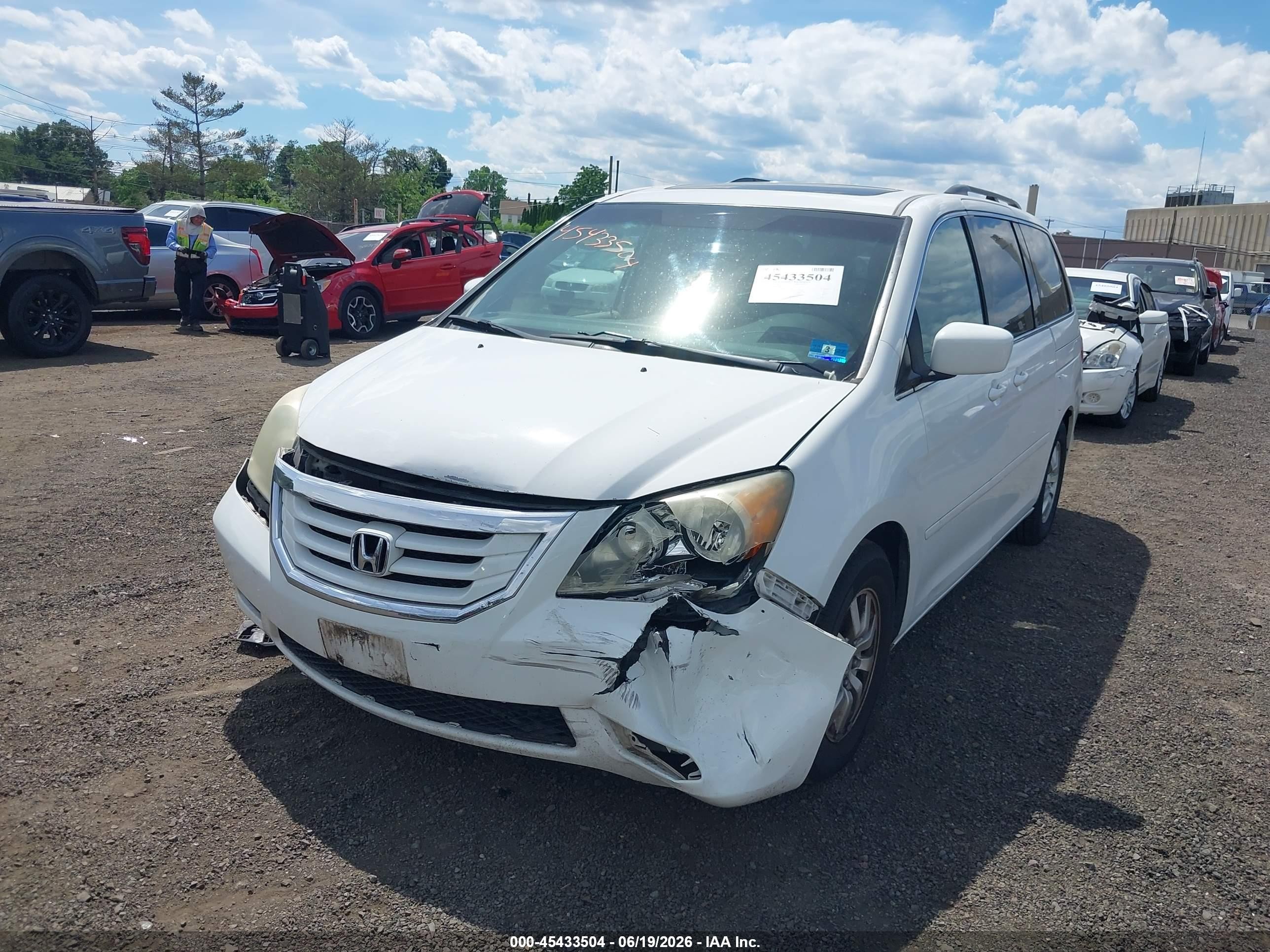2010 Honda Odyssey Ex-l White vin: 5FNRL3H7XAB097633