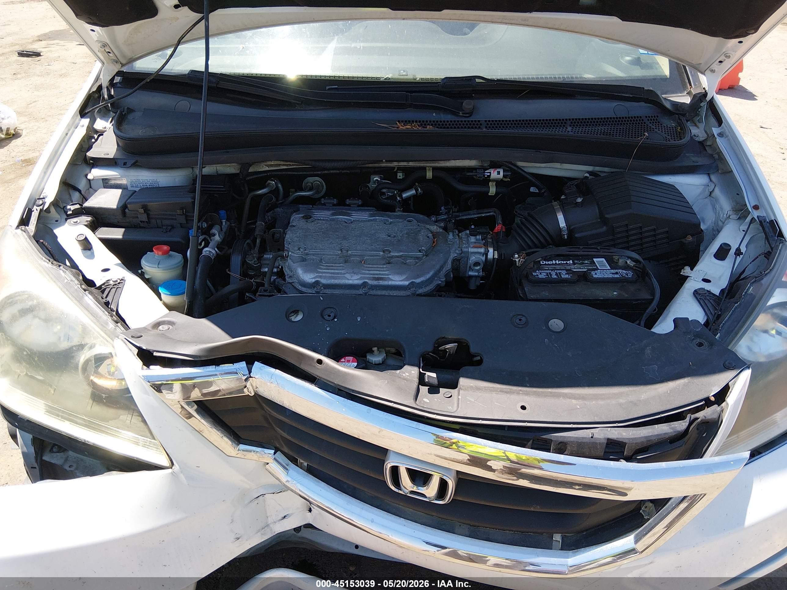 2010 Honda Odyssey Touring White vin: 5FNRL3H90AB037250