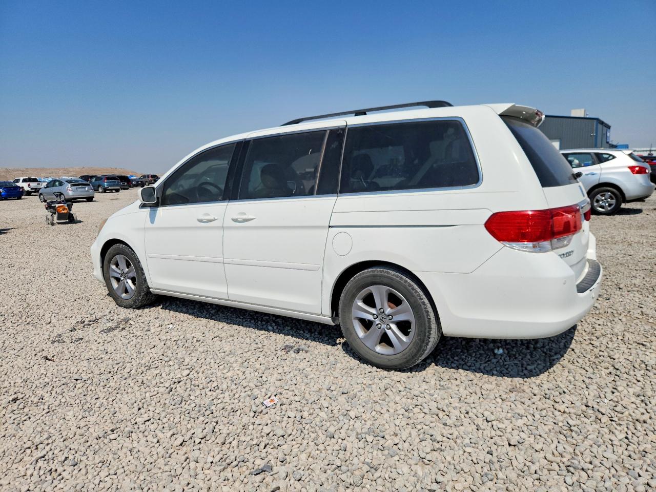 2010 Honda Odyssey Touring White vin: 5FNRL3H90AB047342
