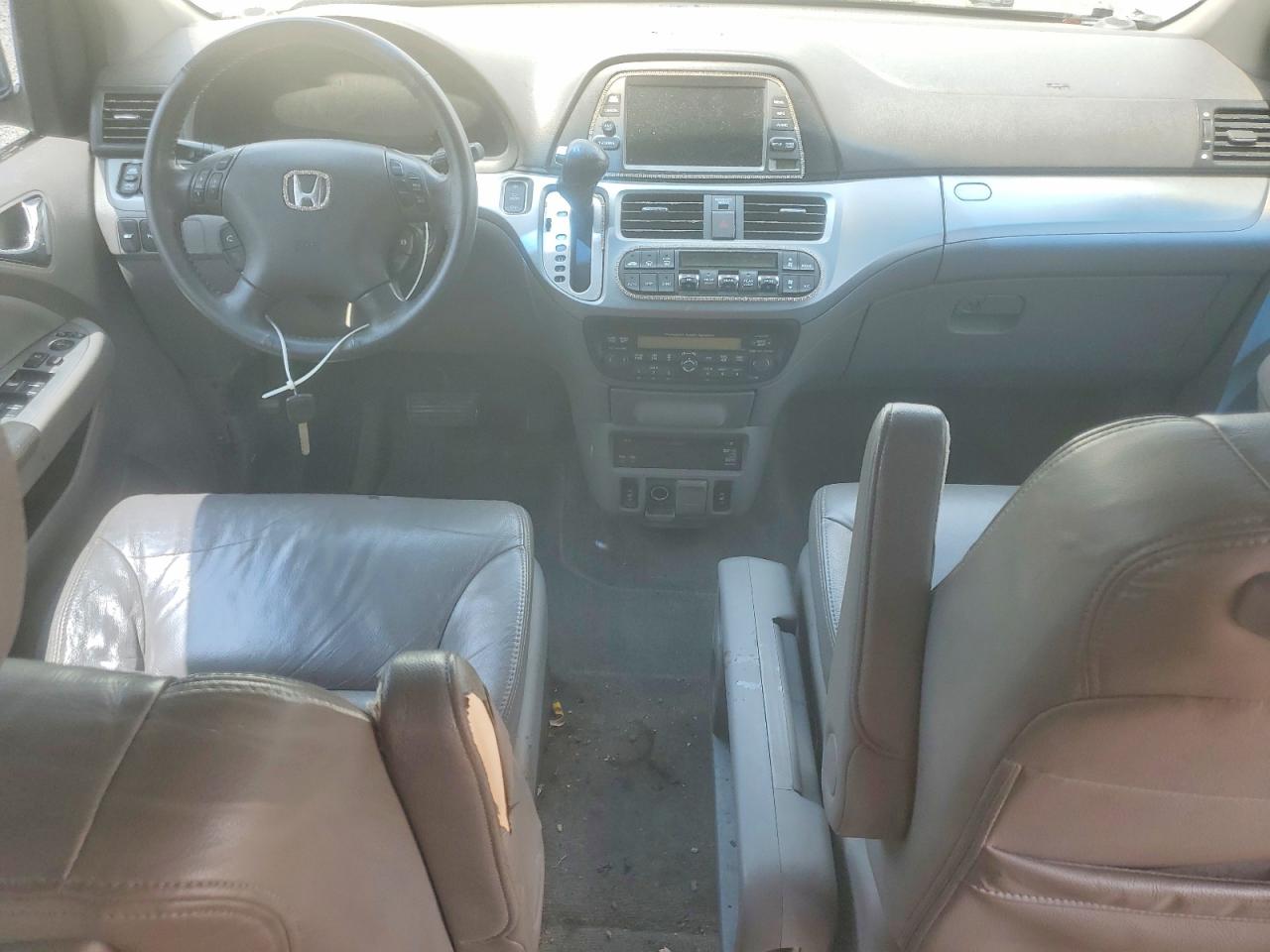2010 Honda Odyssey Touring Silver vin: 5FNRL3H90AB097027