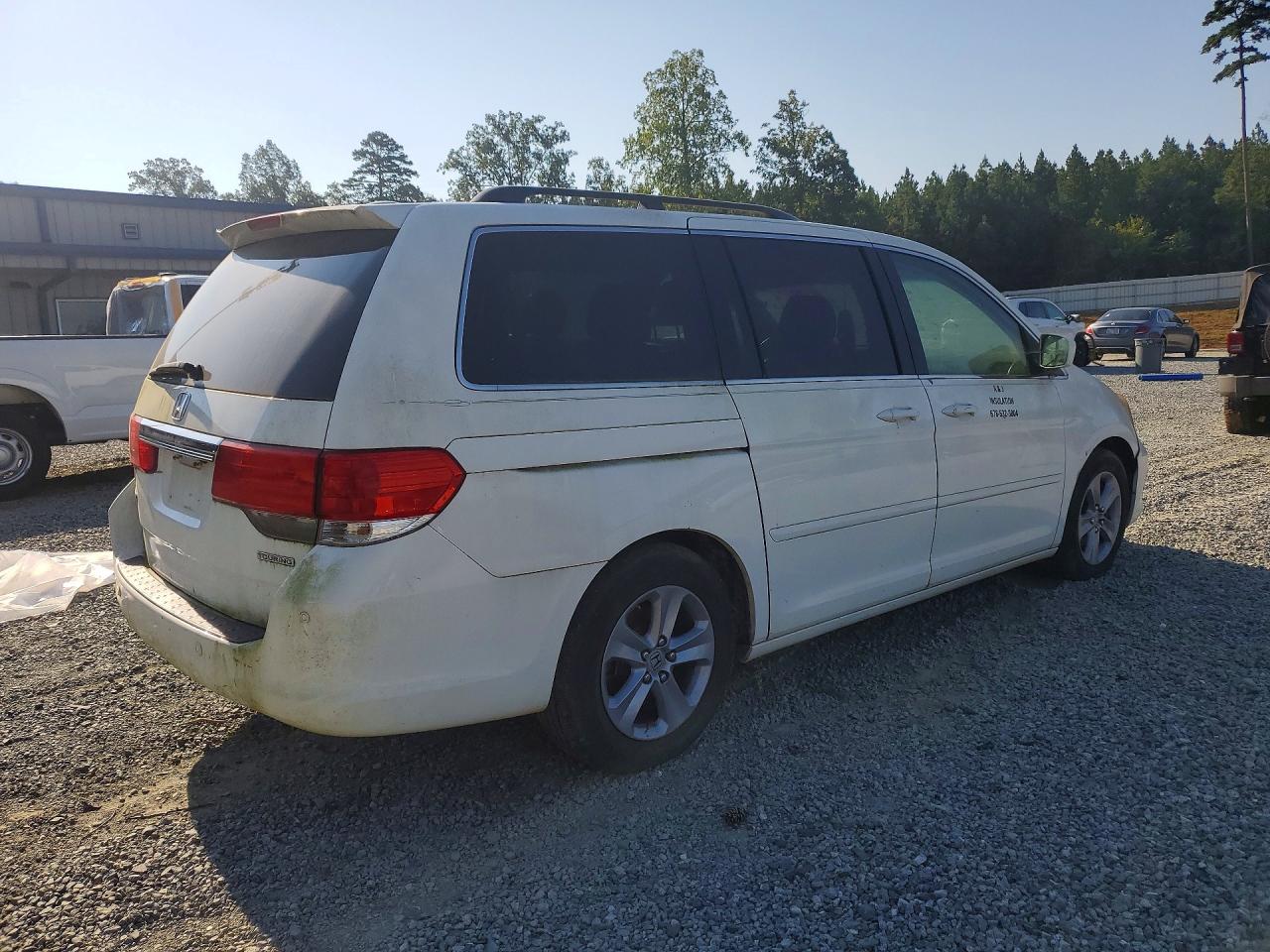 2010 Honda Odyssey Touring White vin: 5FNRL3H90AB097478