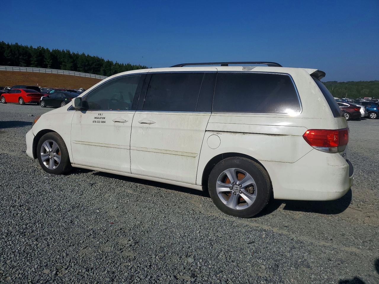 2010 Honda Odyssey Touring White vin: 5FNRL3H90AB097478