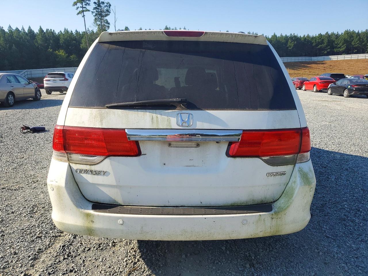 2010 Honda Odyssey Touring White vin: 5FNRL3H90AB097478