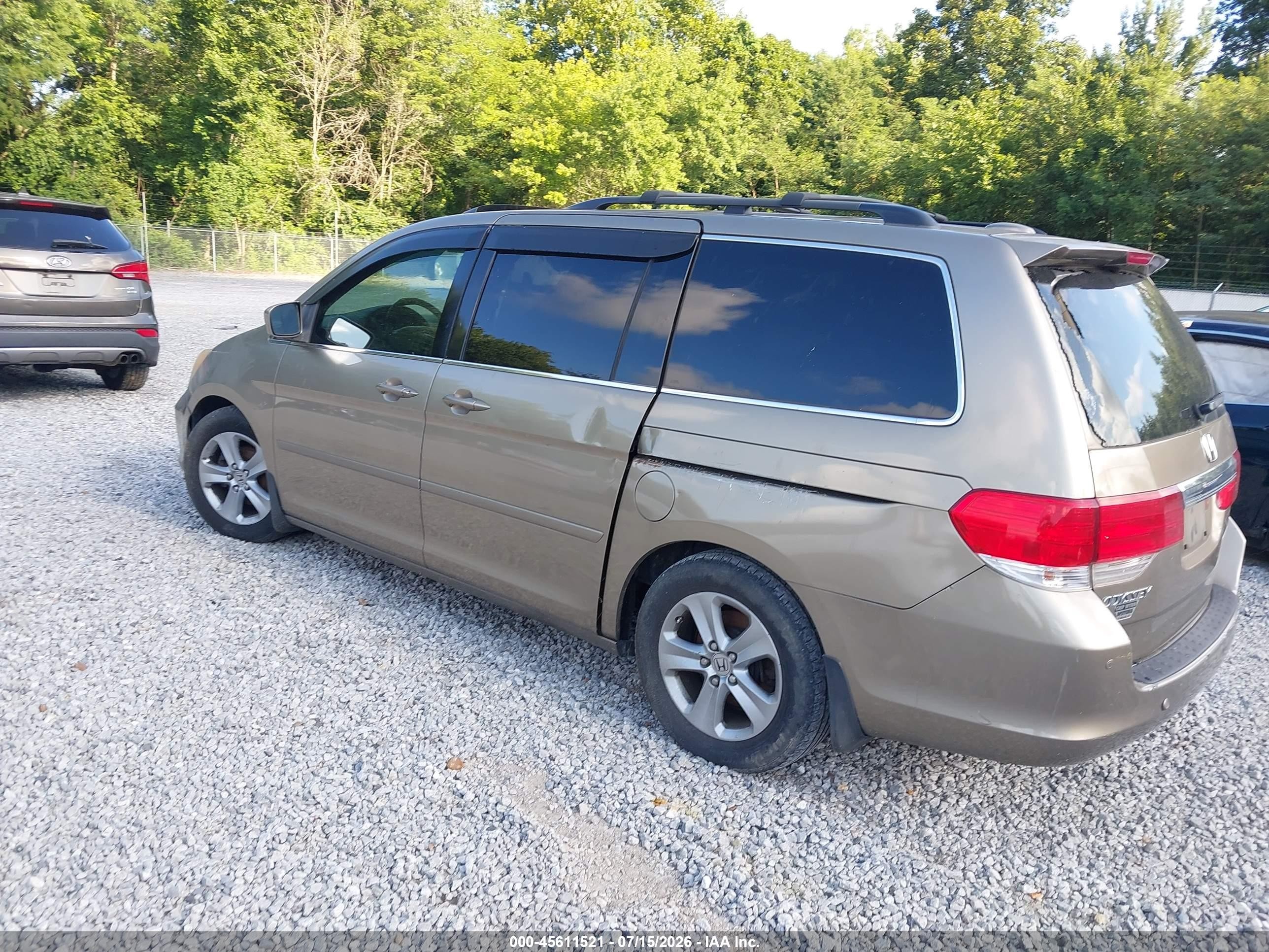 2010 Honda Odyssey Touring Brown vin: 5FNRL3H91AB065123