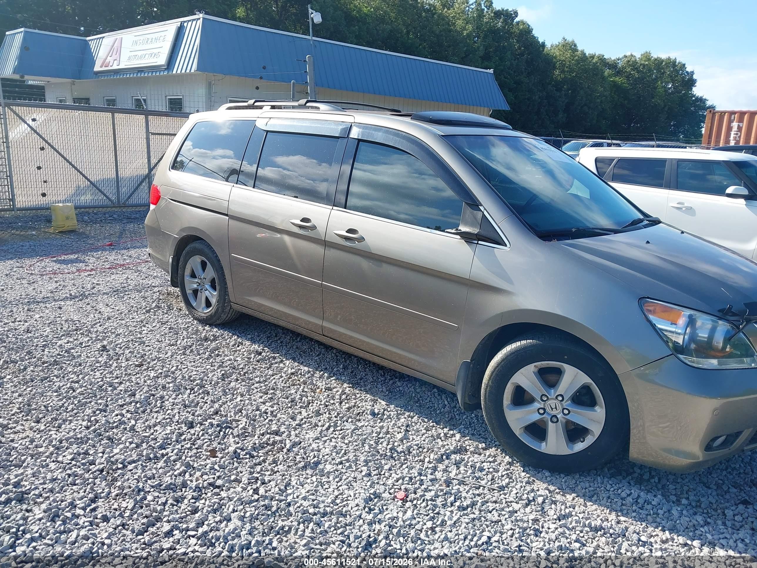2010 Honda Odyssey Touring Brown vin: 5FNRL3H91AB065123