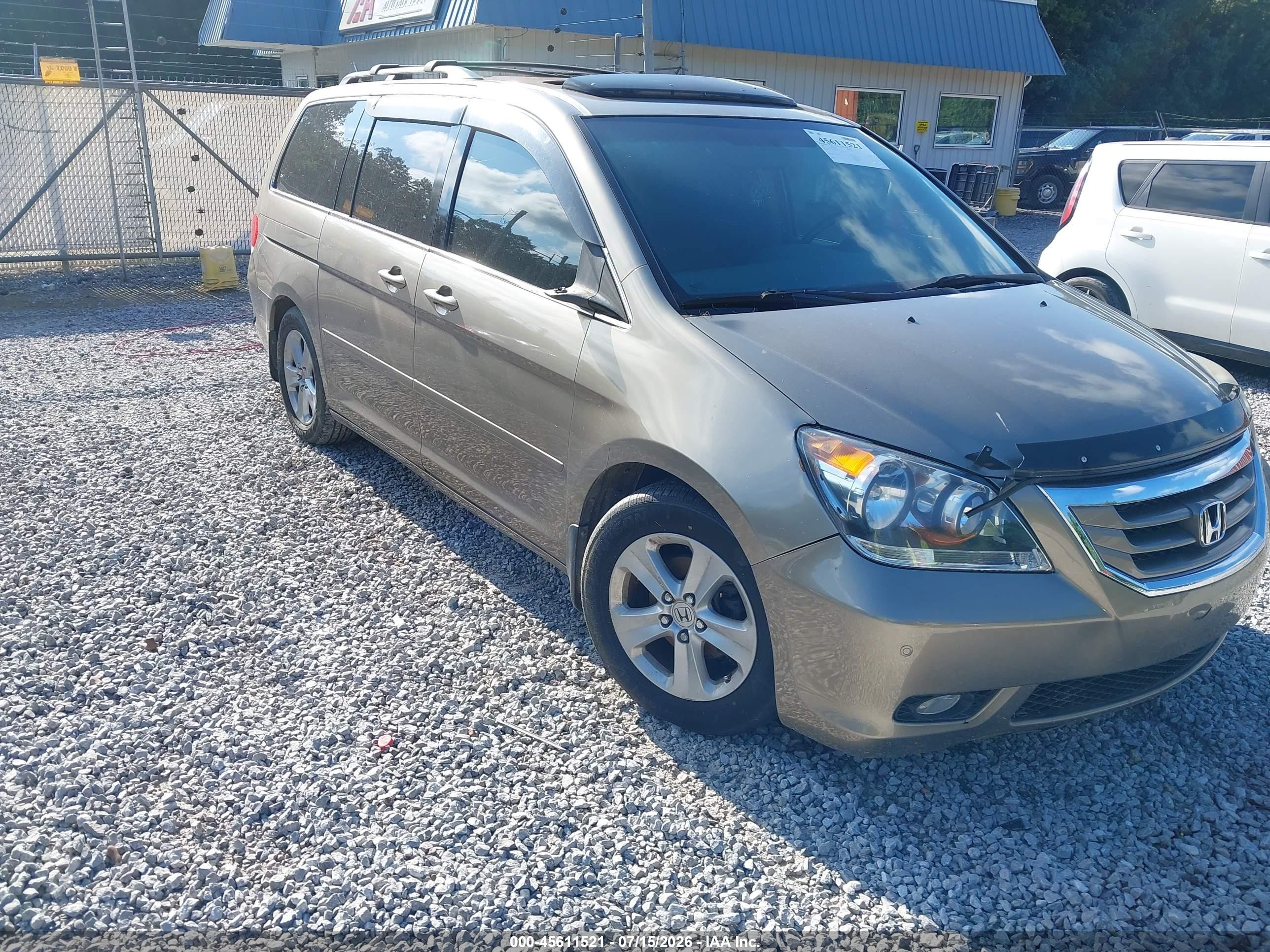 2010 Honda Odyssey Touring Brown vin: 5FNRL3H91AB065123