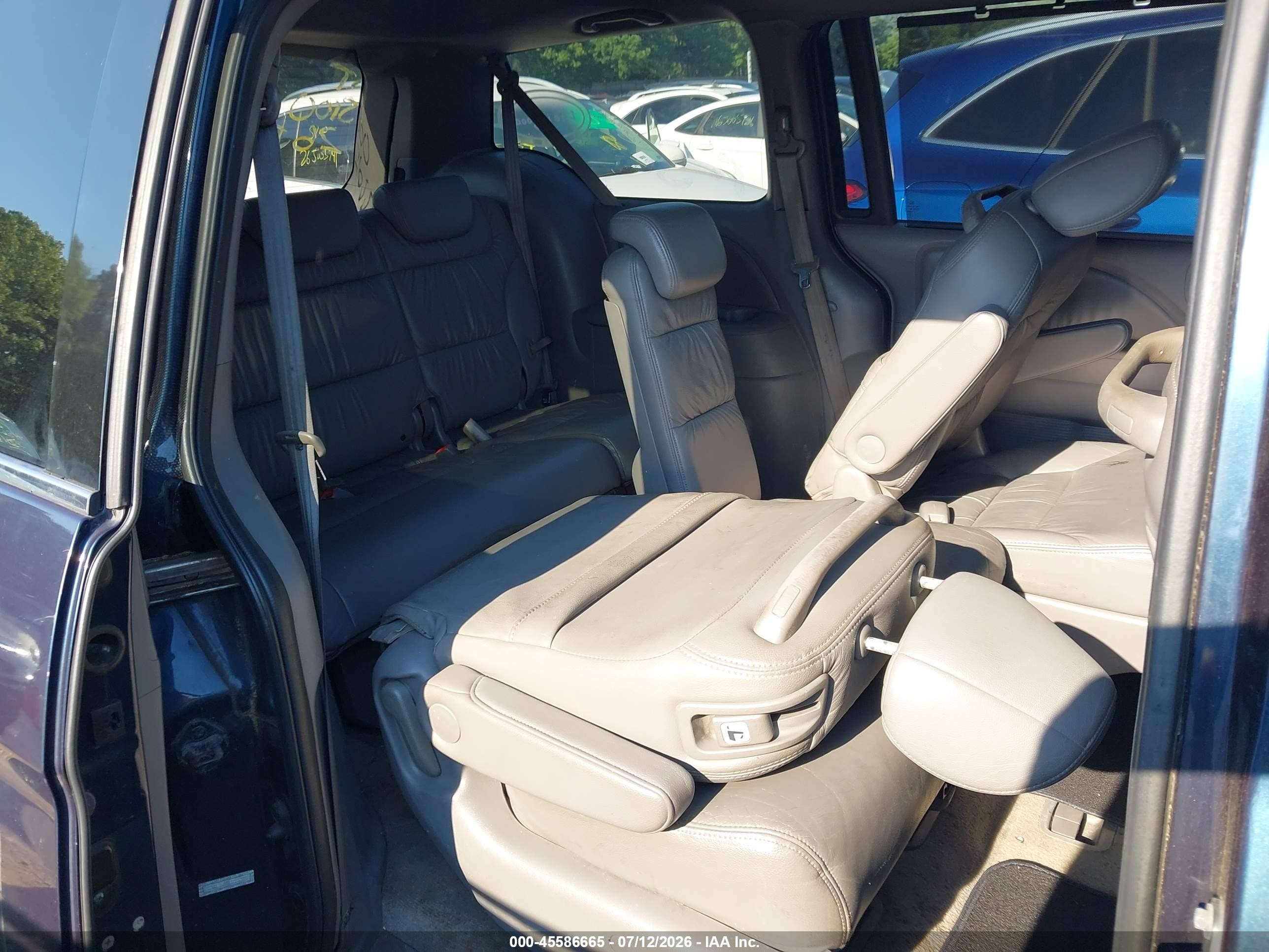 2010 Honda Odyssey Touring Blue vin: 5FNRL3H93AB076379
